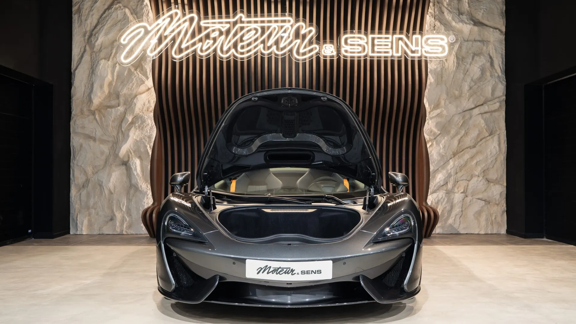 McLaren 570S — photo 37