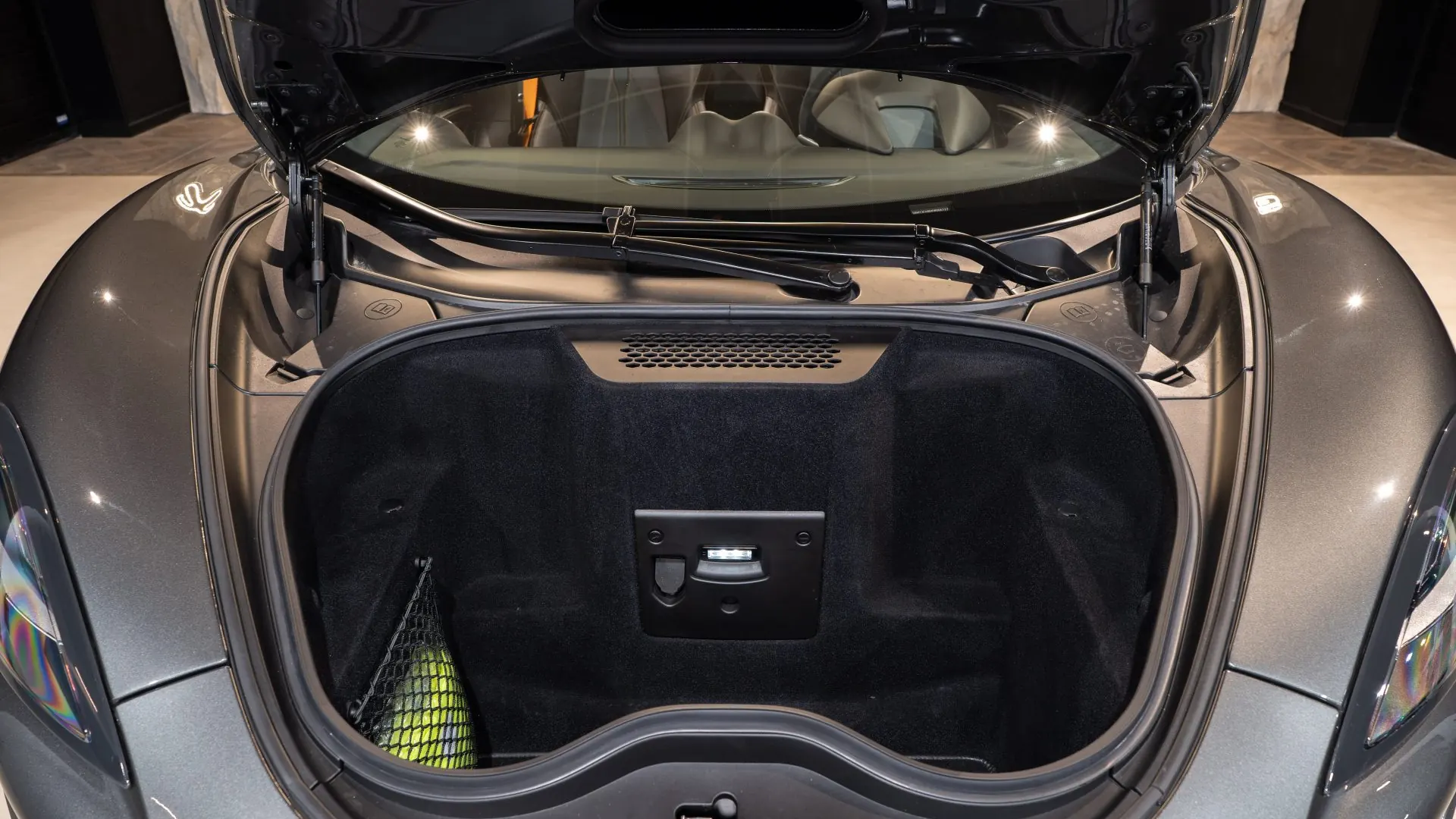 McLaren 570S — photo 38
