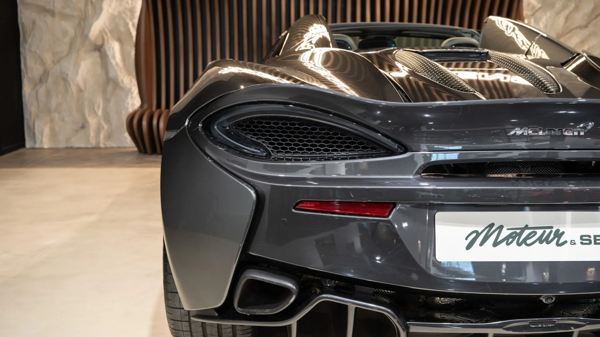 McLaren 570S — photo 42