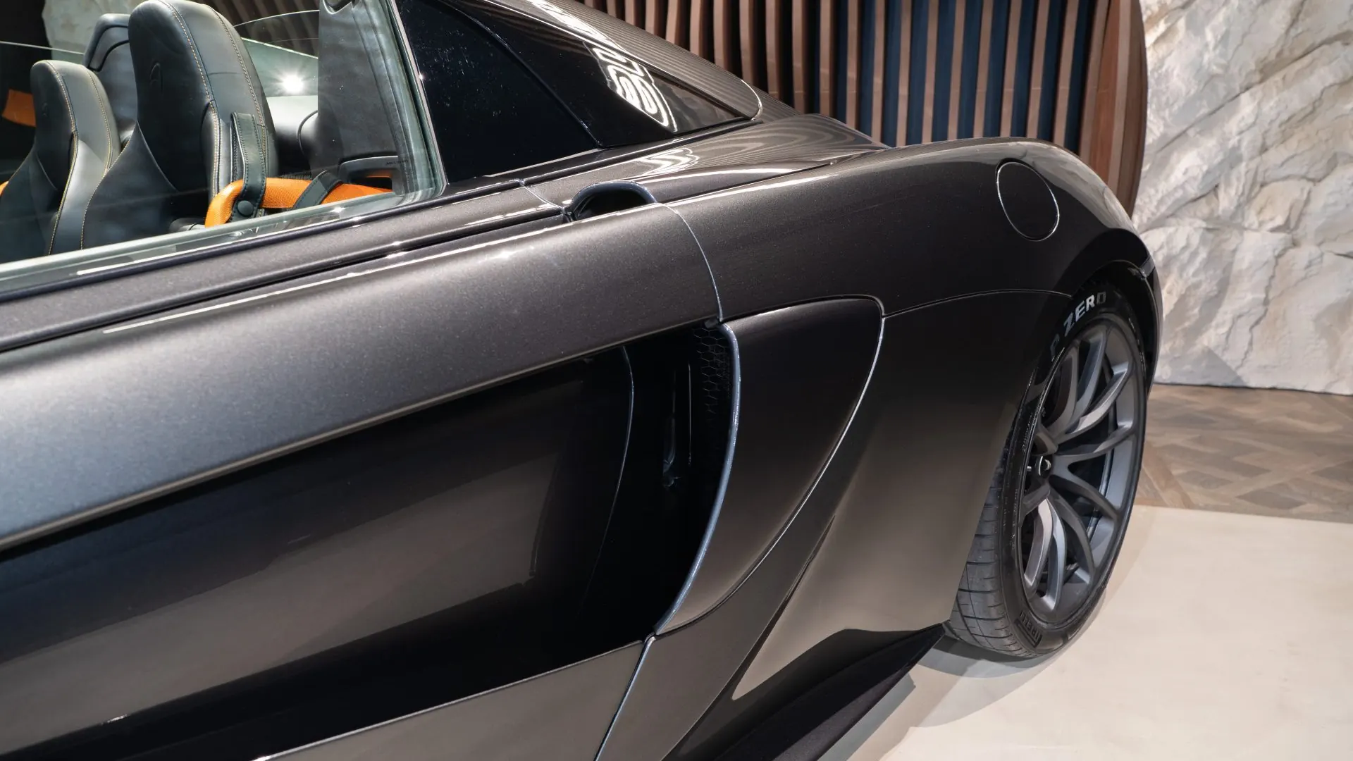McLaren 570S — photo 45