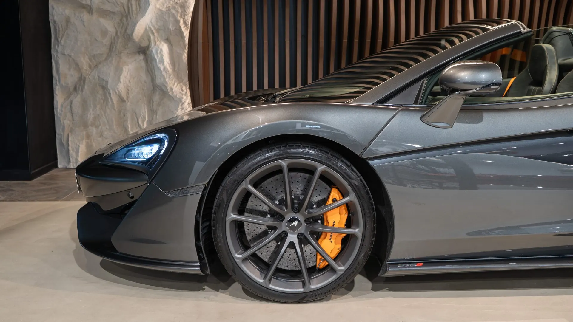 McLaren 570S — photo 40