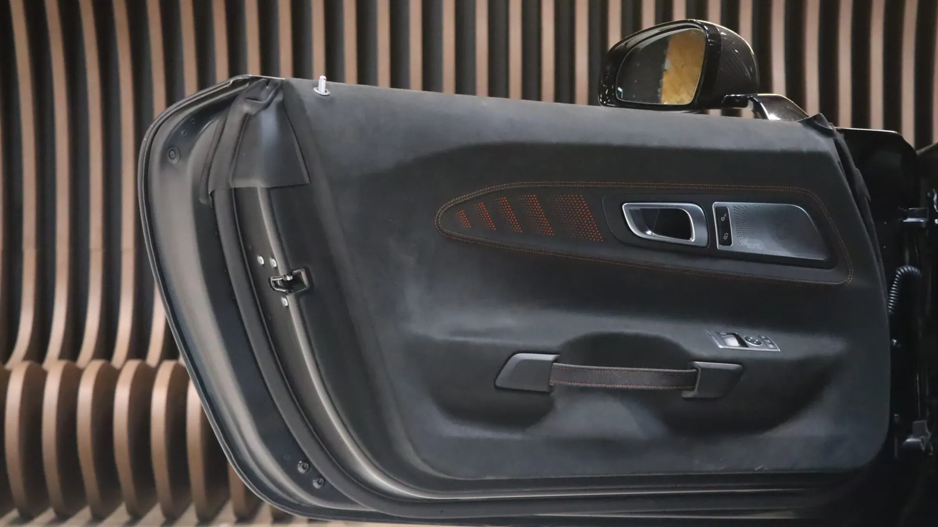 Mercedes-Benz AMG GT — photo 10