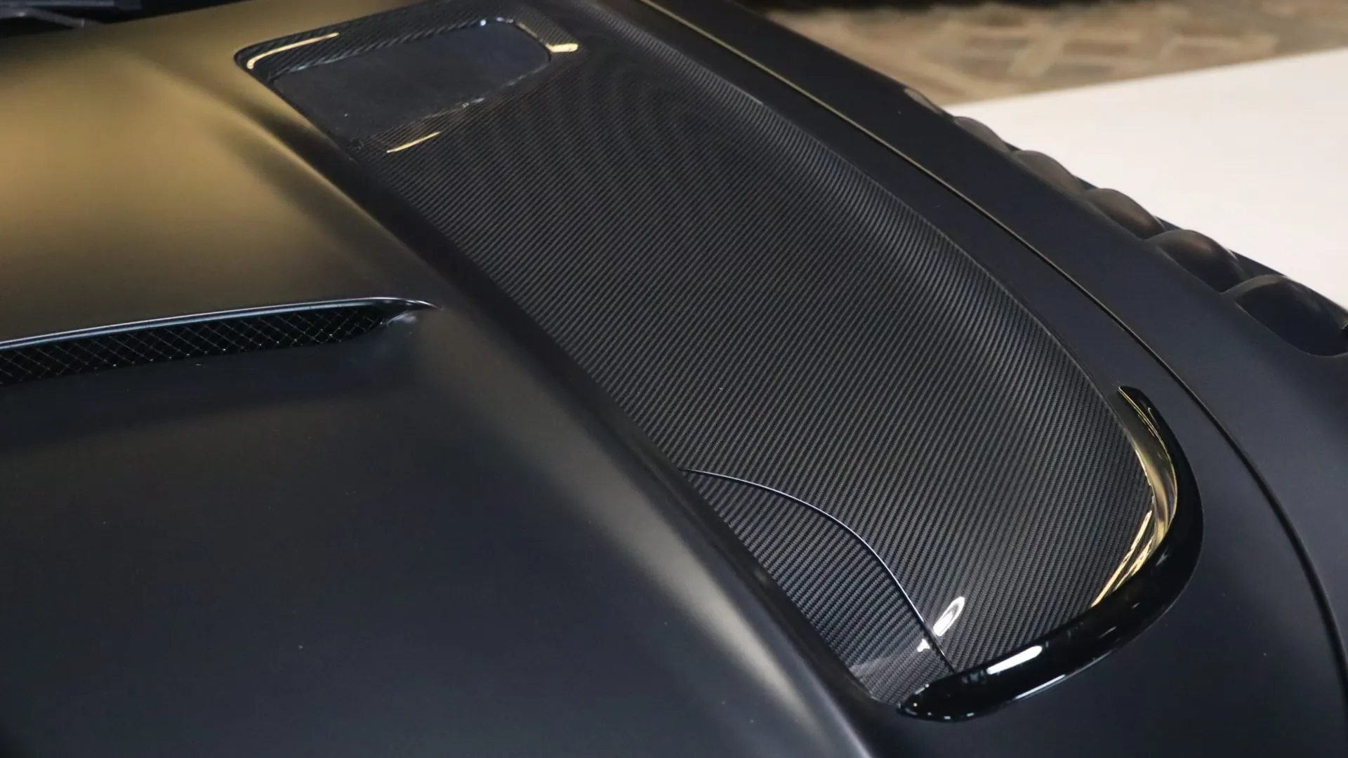 Mercedes-Benz AMG GT — photo 41