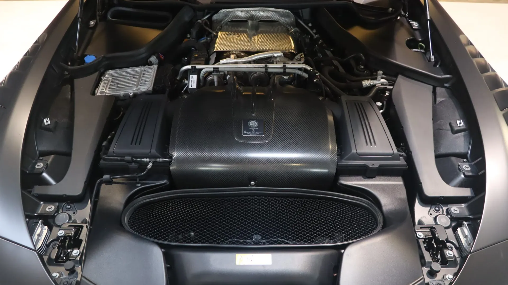Mercedes-Benz AMG GT — photo 45