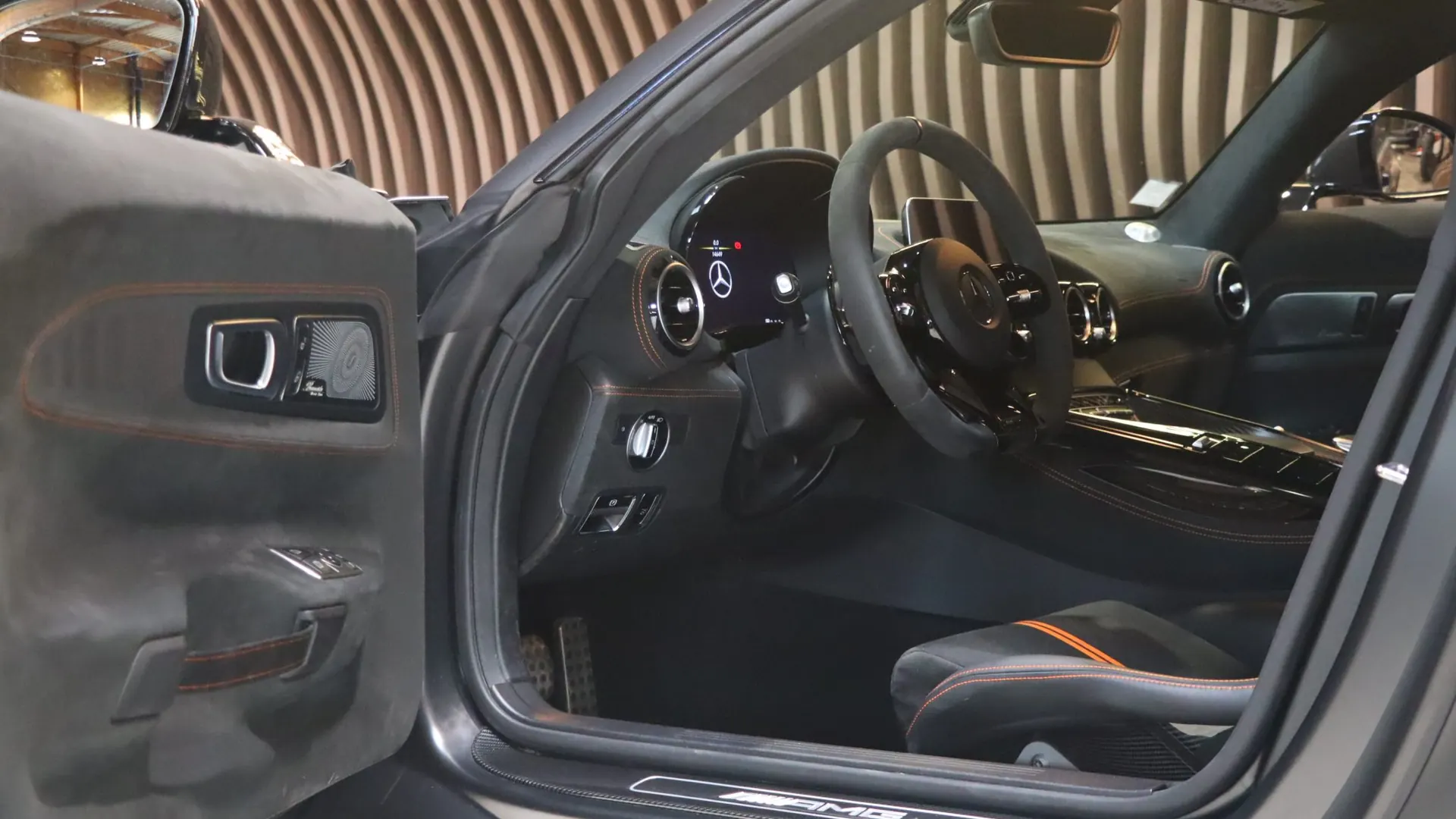 Mercedes-Benz AMG GT — photo 8