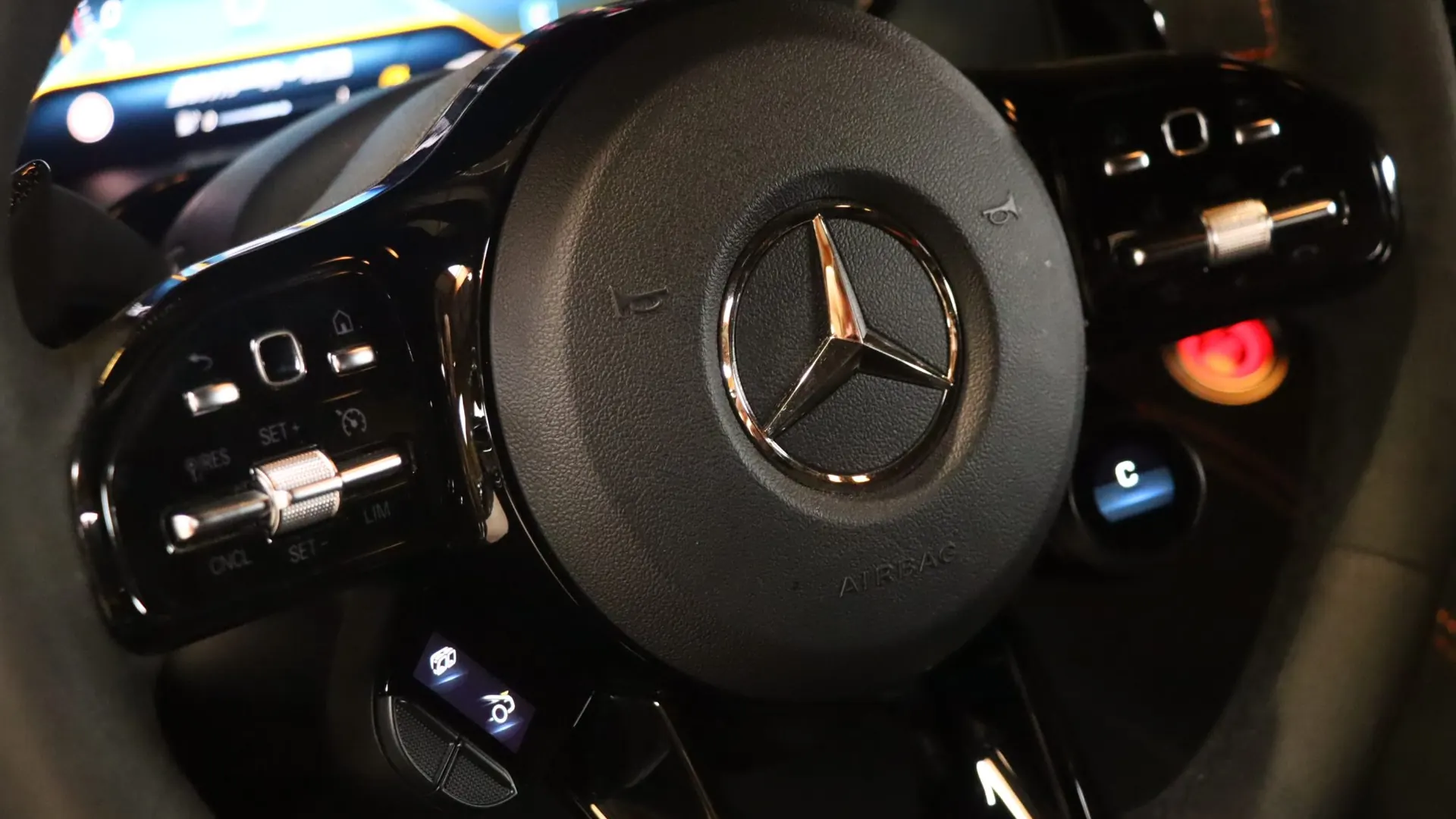 Mercedes-Benz AMG GT — photo 23