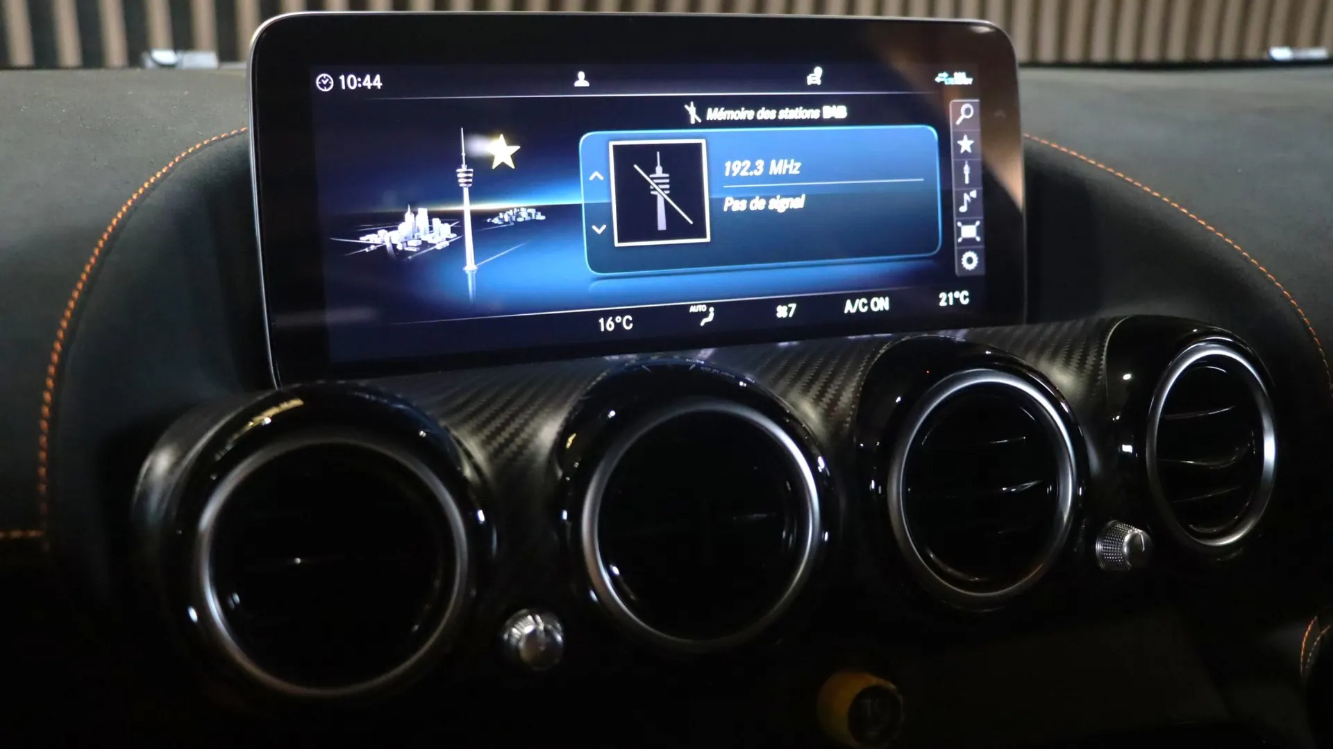 Mercedes-Benz AMG GT — photo 28