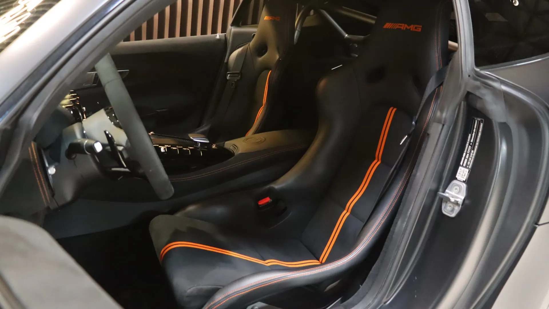 Mercedes-Benz AMG GT — photo 6