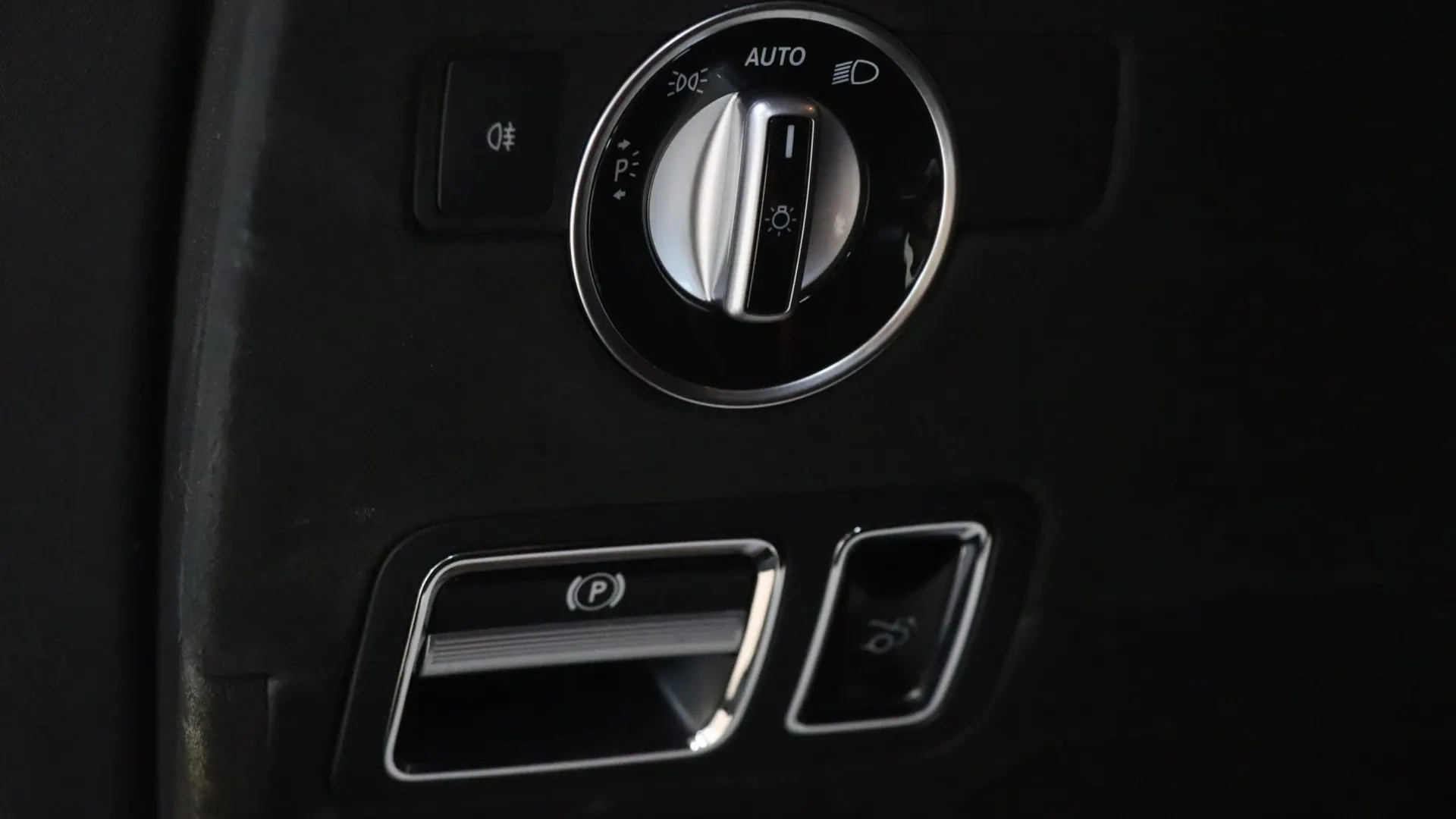 Mercedes-Benz AMG GT — photo 18