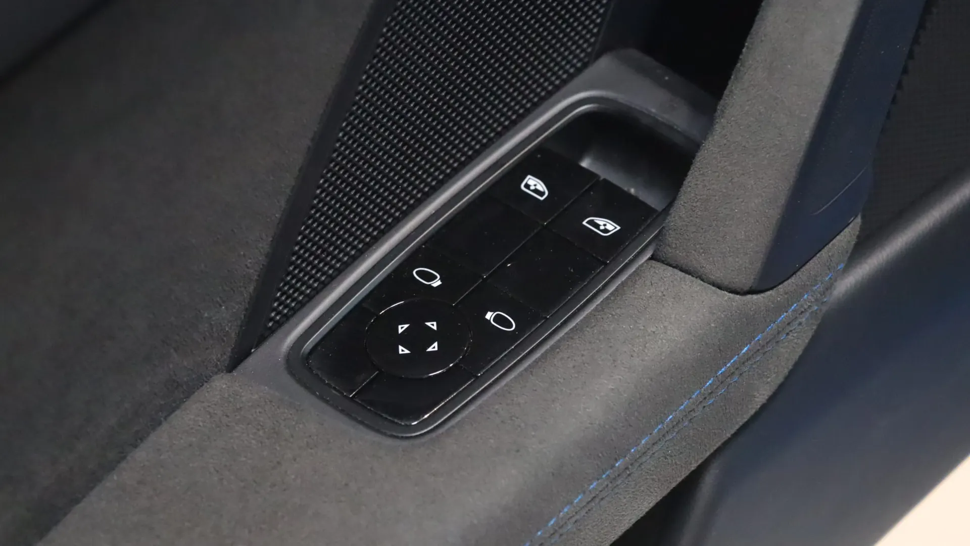 Porsche 911 — photo 12