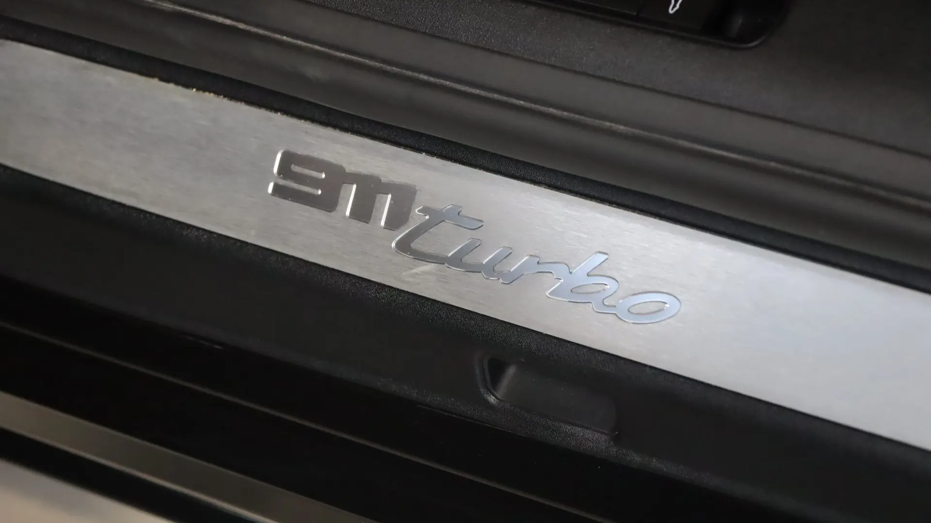 Porsche 911 — photo 14
