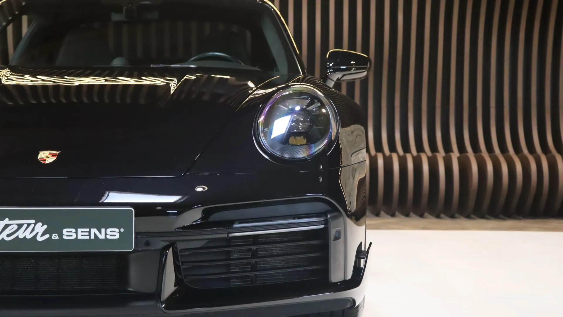Porsche 911 — photo 43