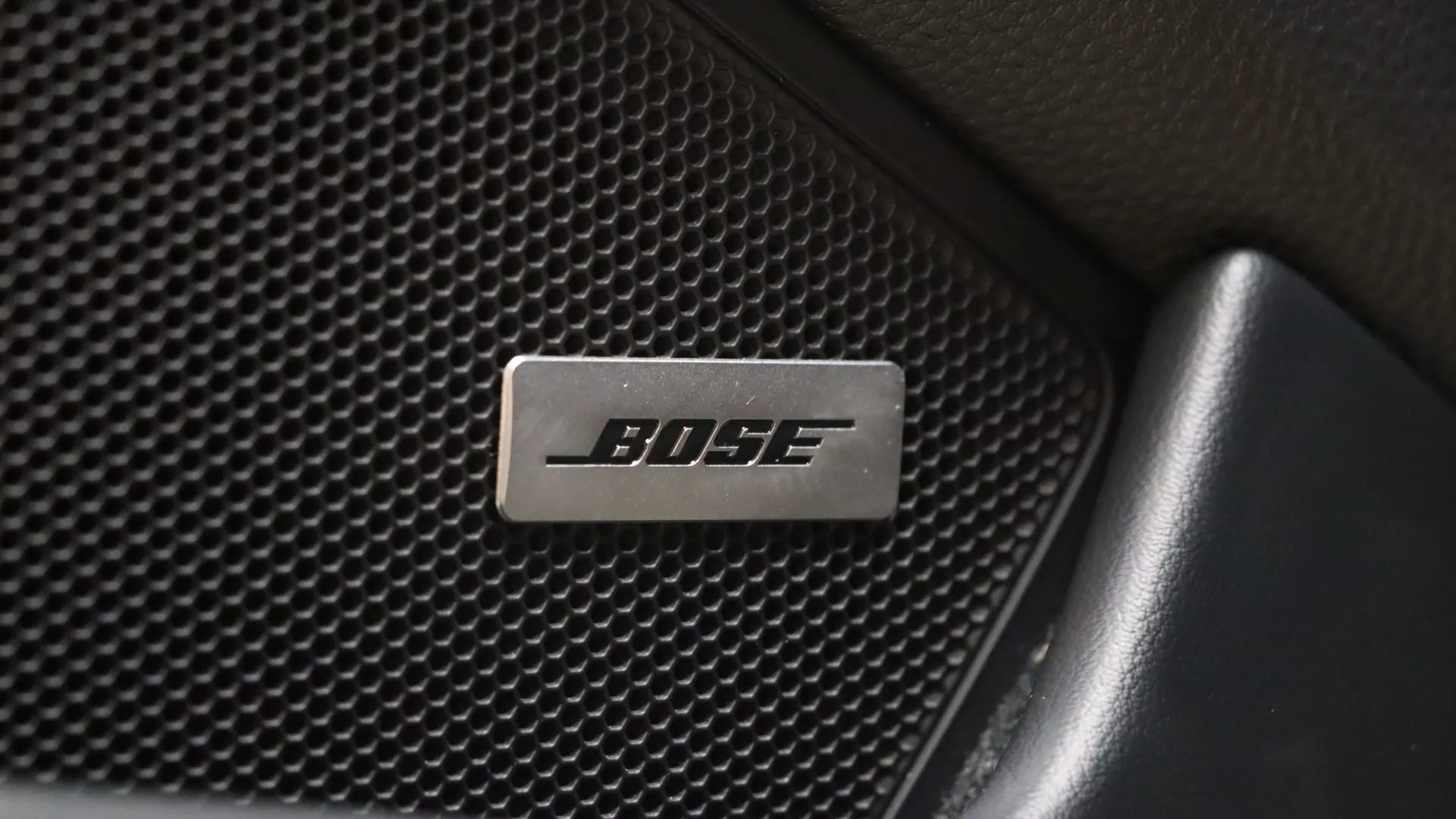 Porsche 911 — photo 13