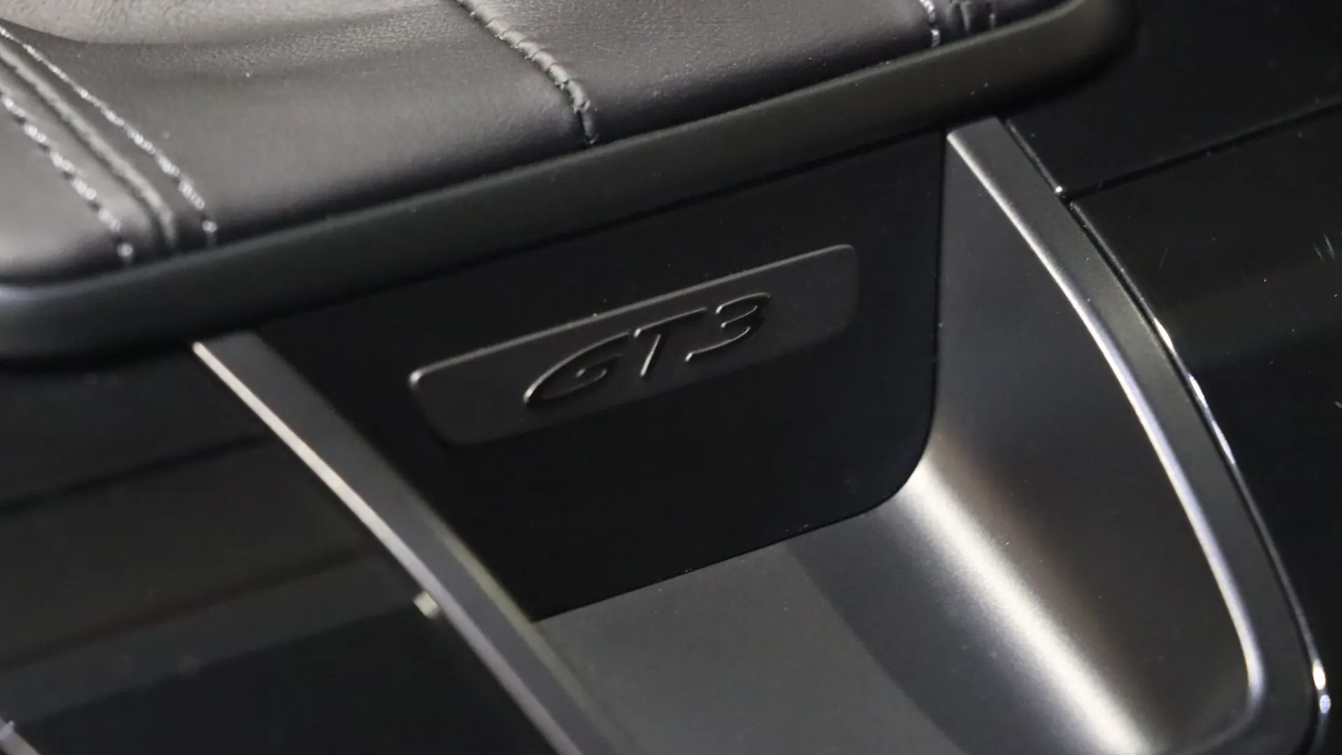 Porsche 911 — photo 34