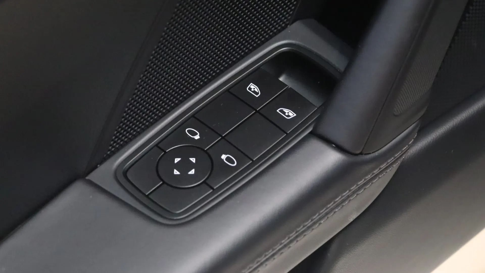 Porsche 911 — photo 12