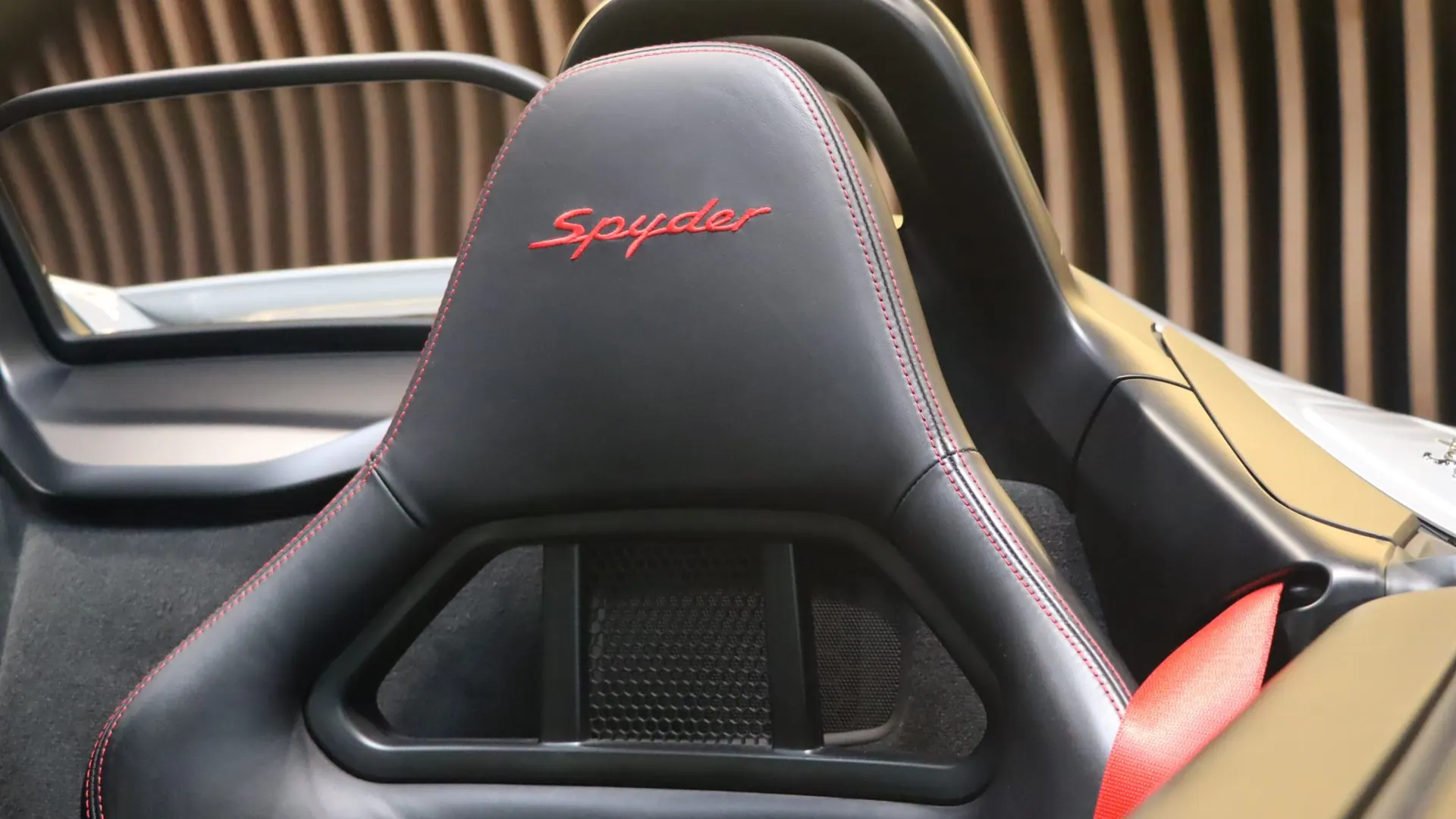 Porsche Boxster — photo 33
