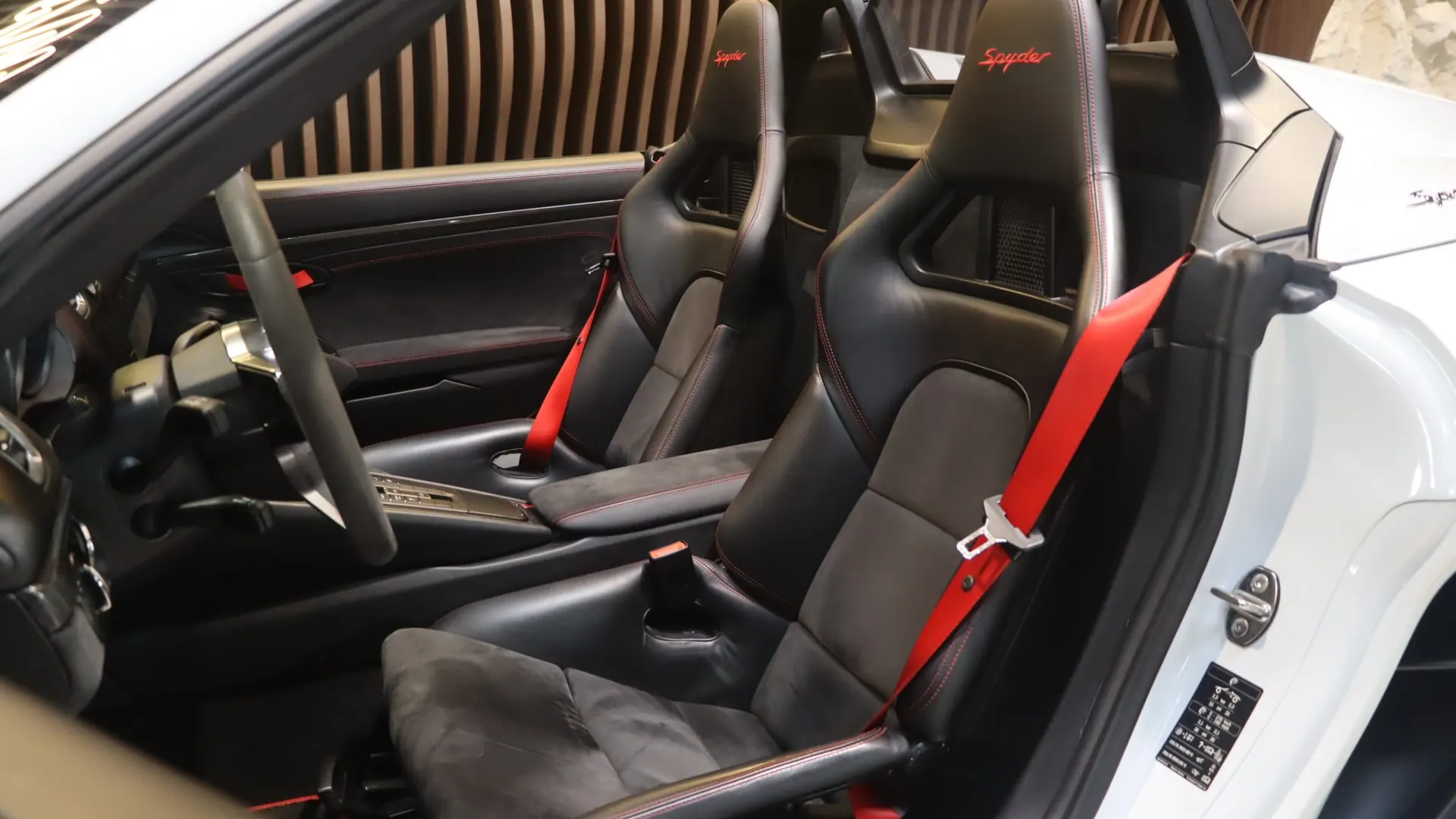 Porsche Boxster — photo 7