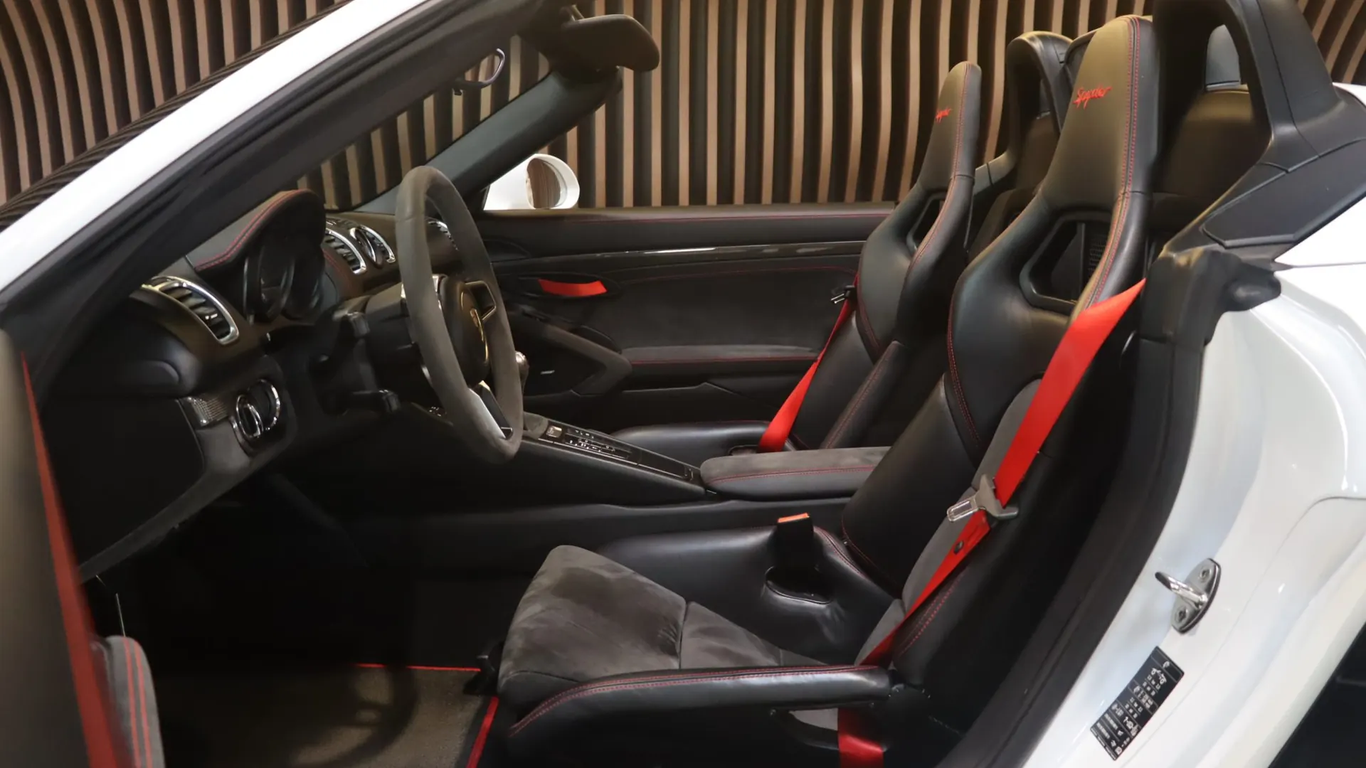 Porsche Boxster — photo 8
