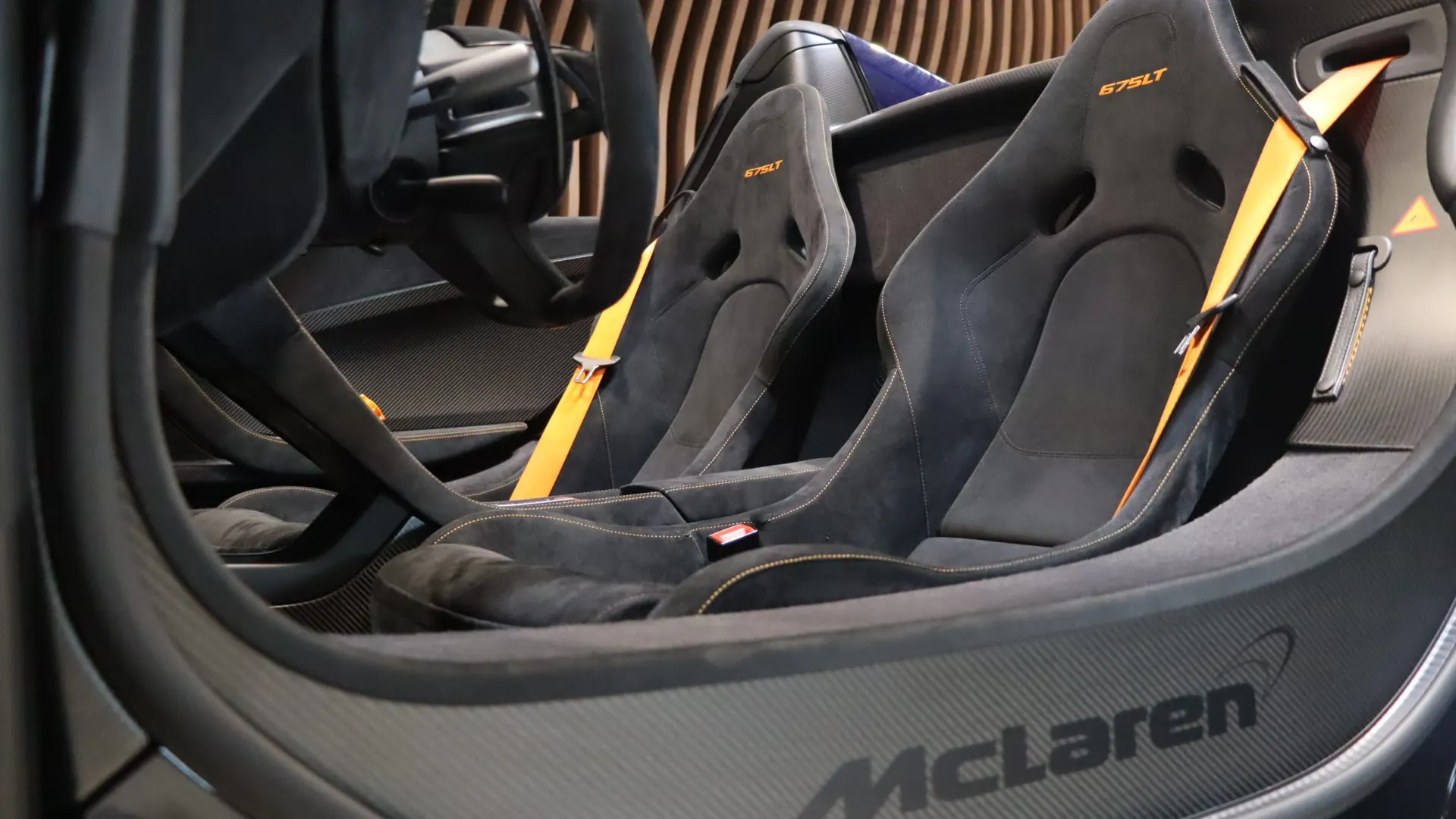 McLaren 675LT — photo 7