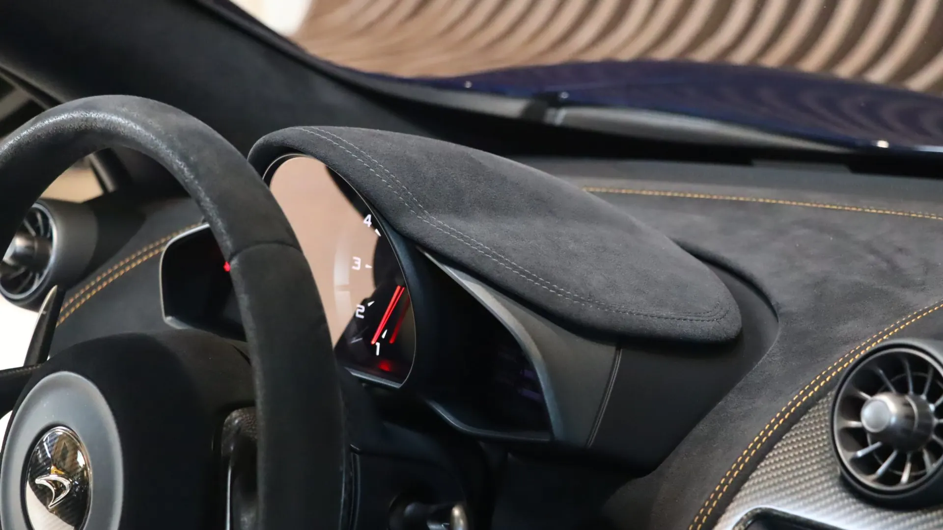 McLaren 675LT — photo 22