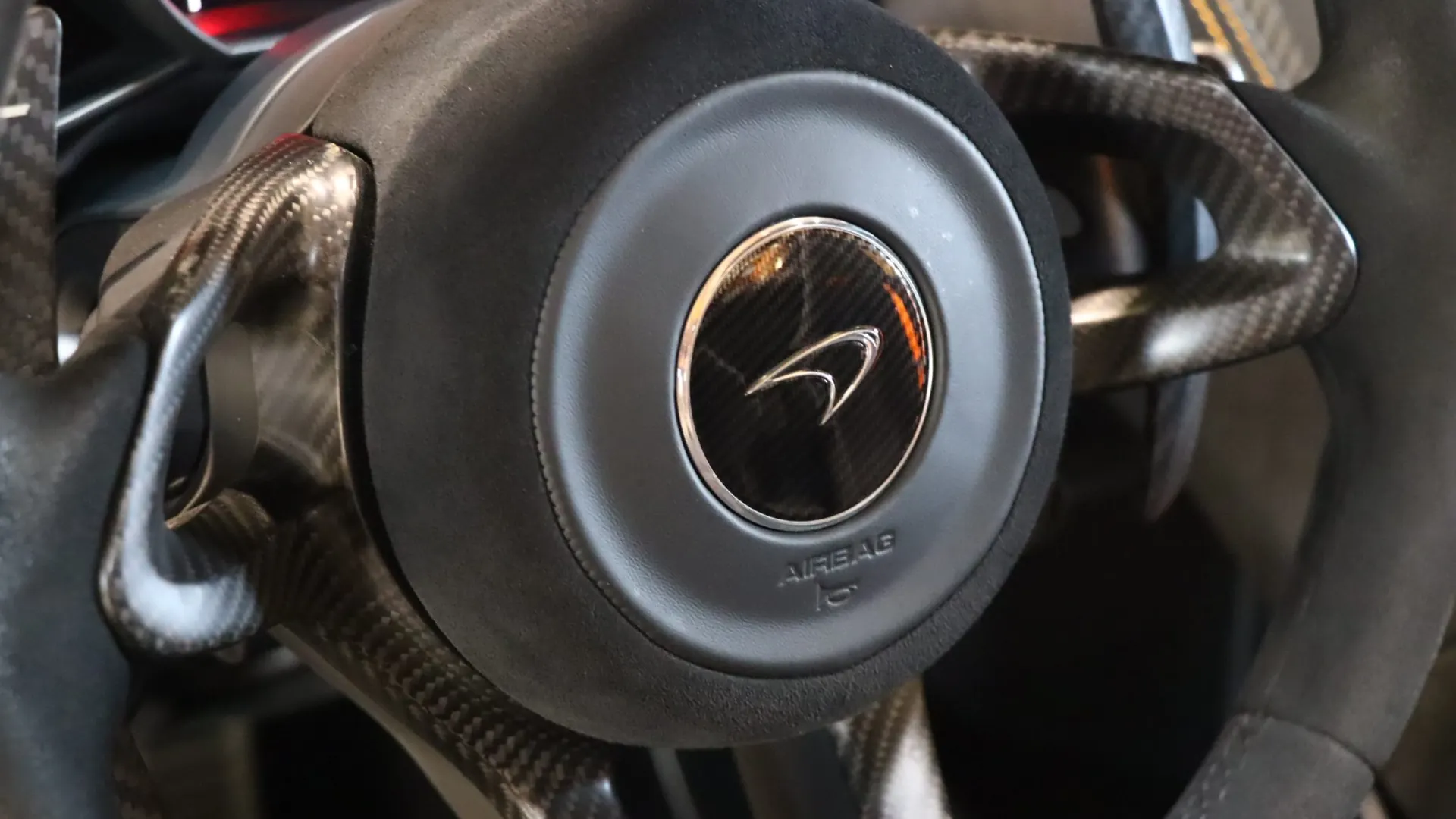 McLaren 675LT — photo 20