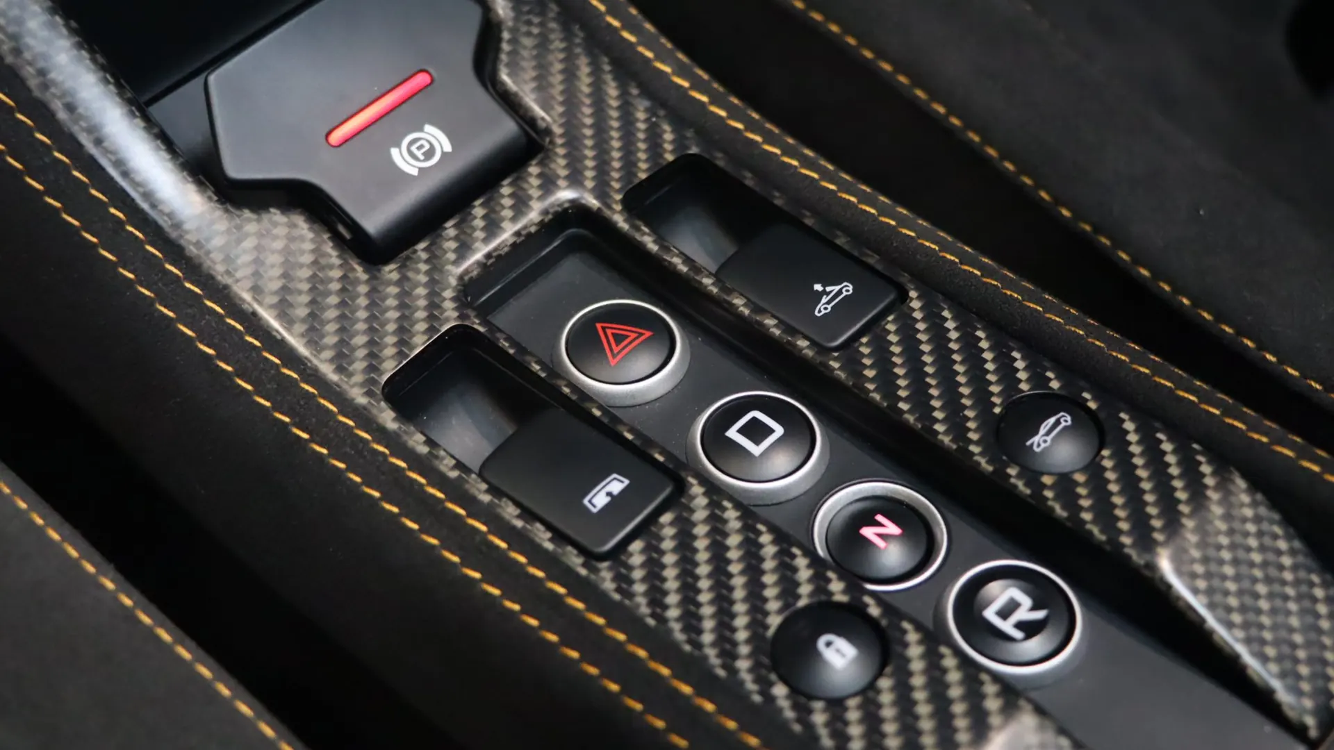 McLaren 675LT — photo 27