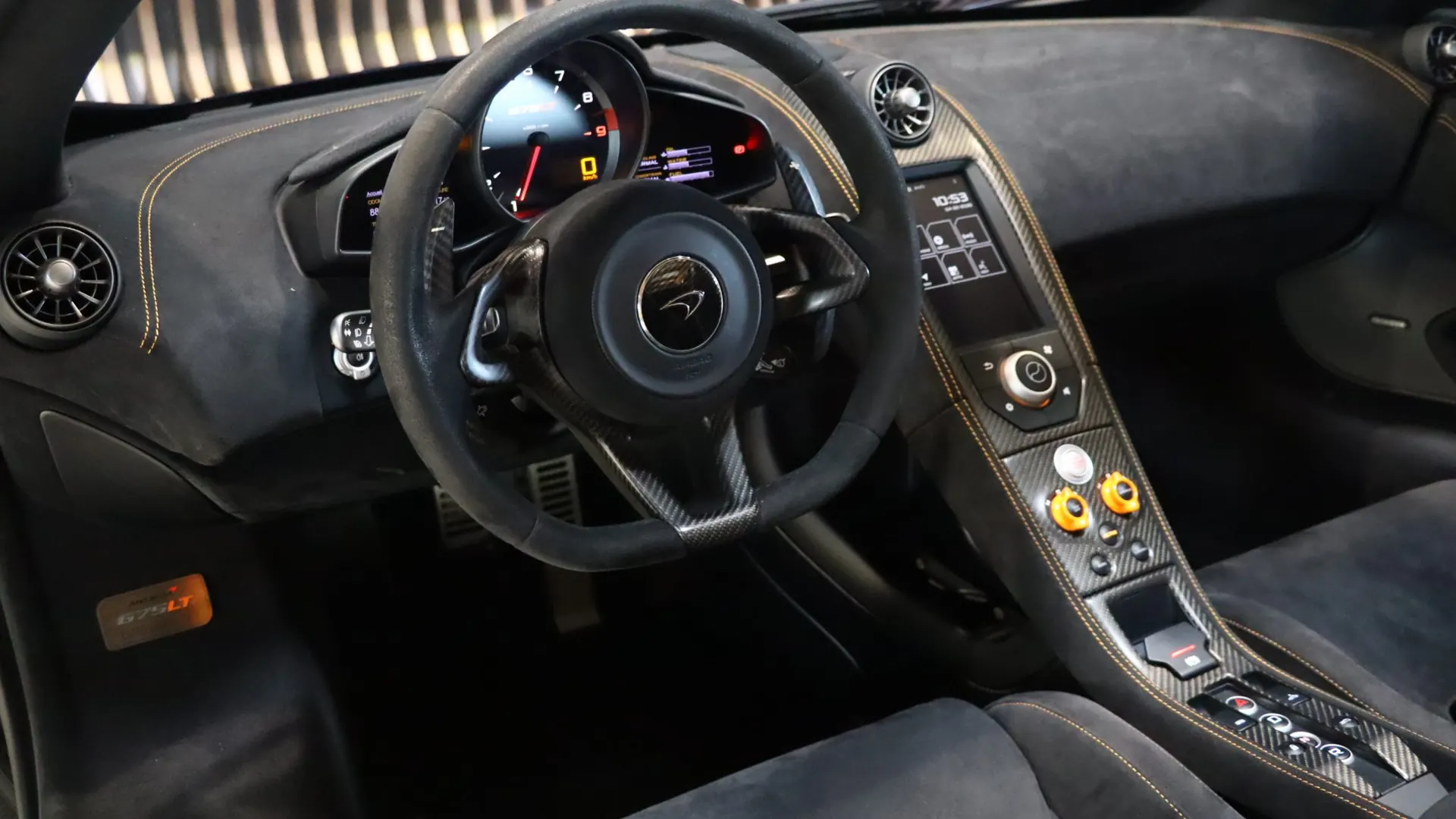 McLaren 675LT — photo 14