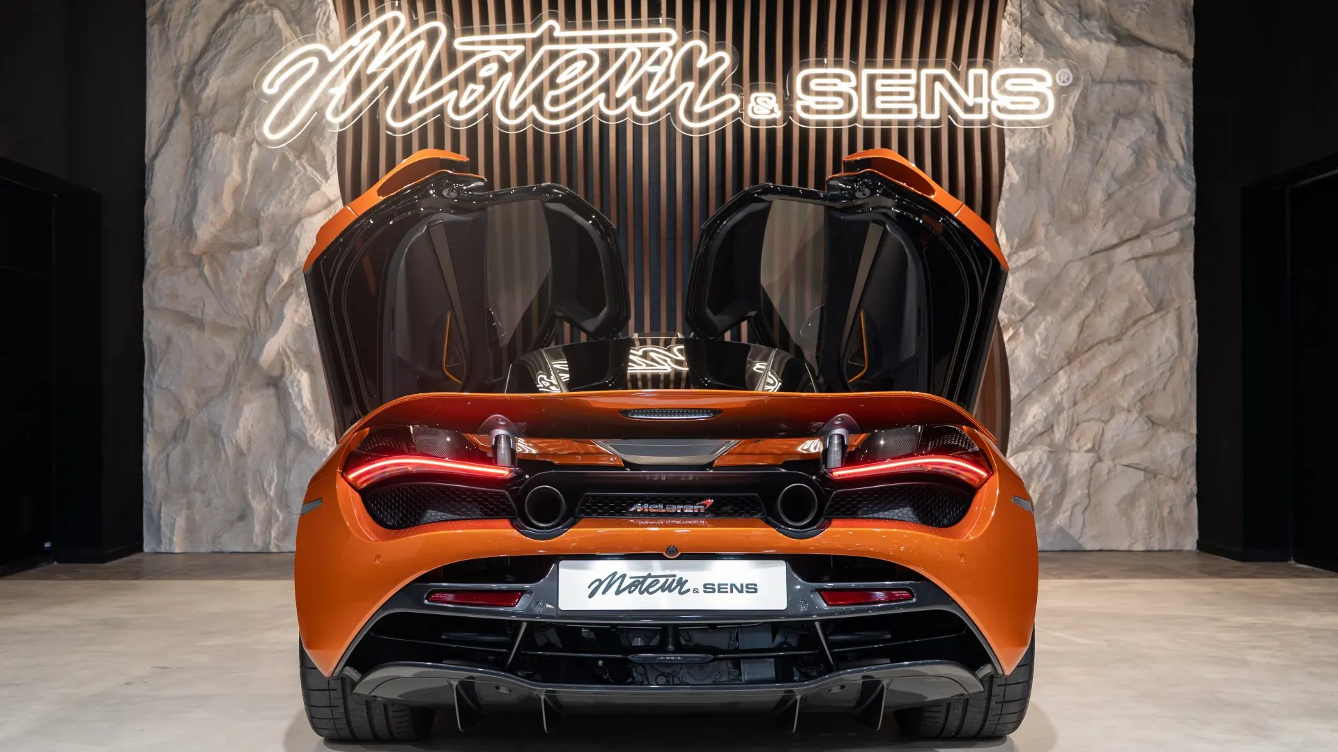 McLaren 720S — photo 31