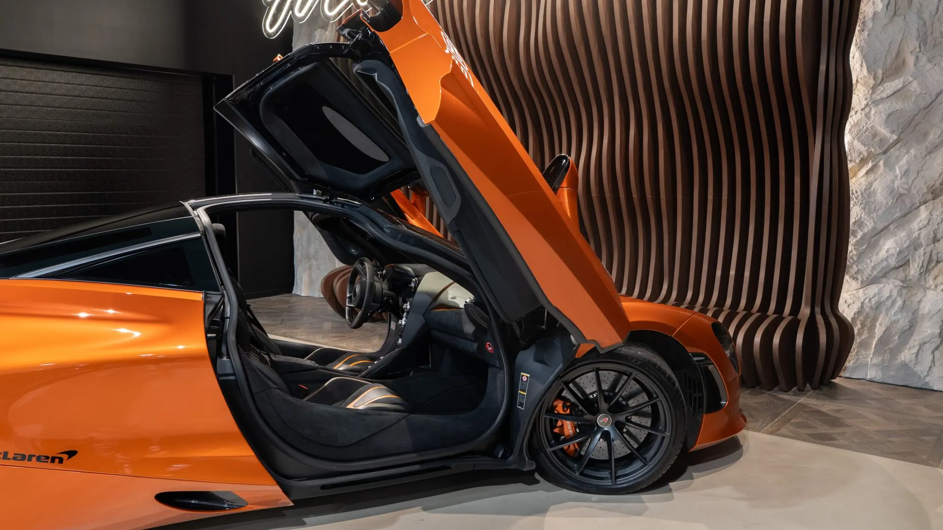 McLaren 720S — photo 48