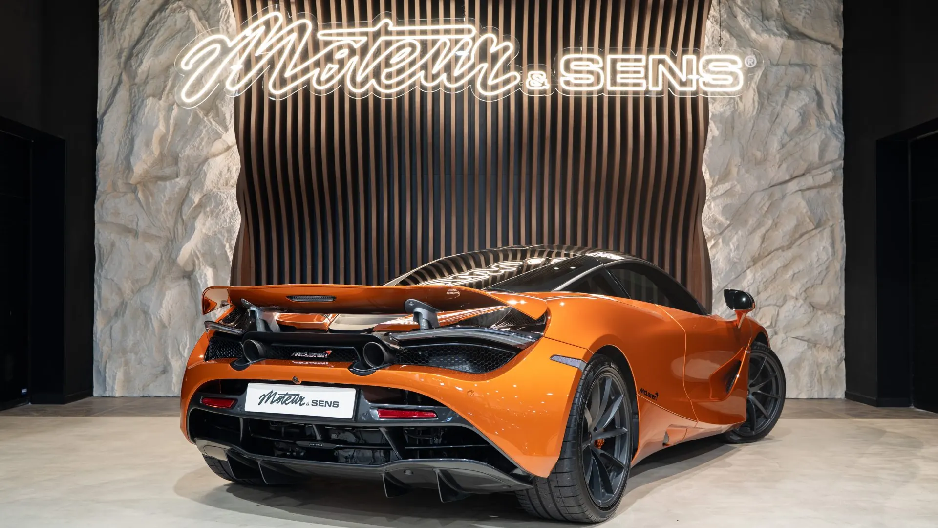McLaren 720S — photo 2