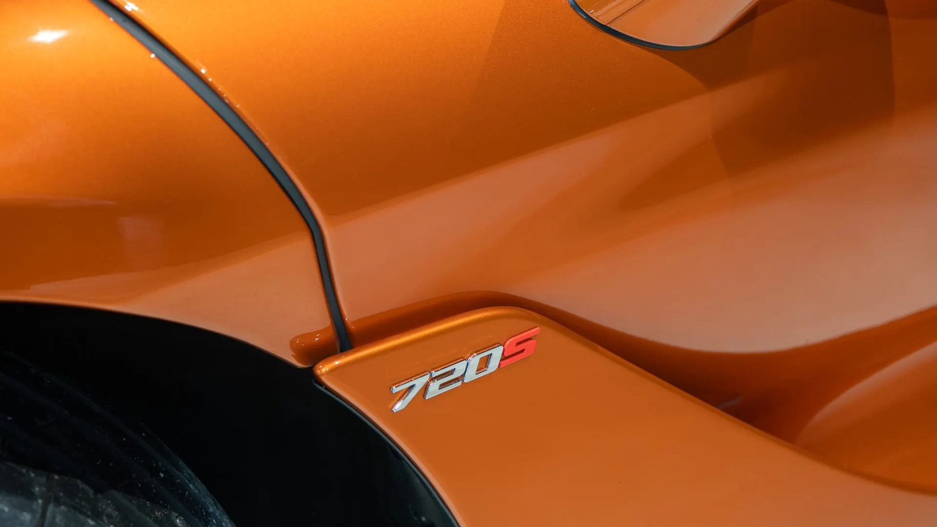 McLaren 720S — photo 33