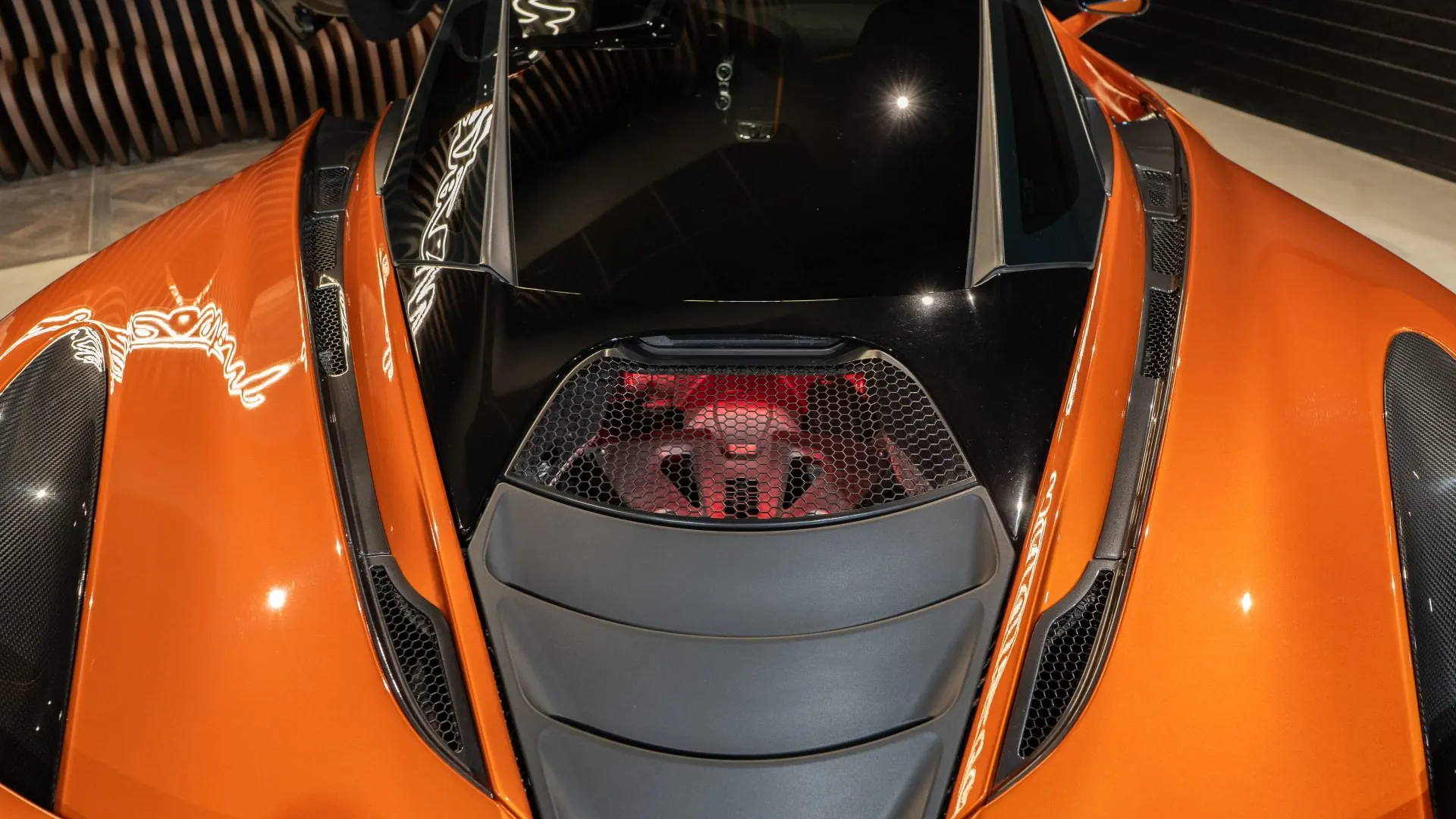 McLaren 720S — photo 47