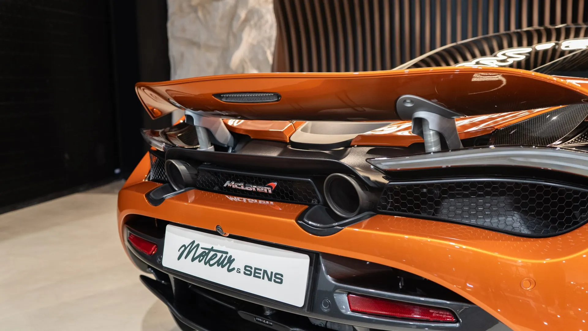 McLaren 720S — photo 42