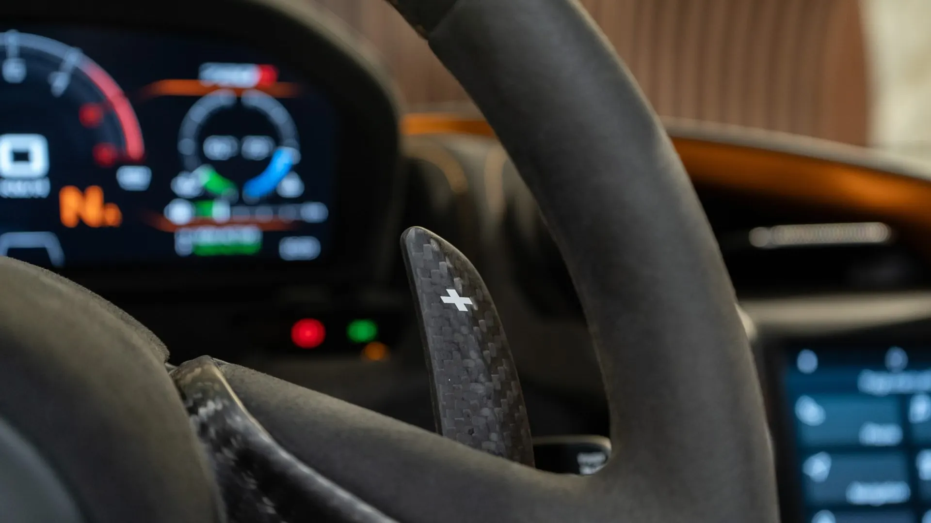 McLaren 720S — photo 20