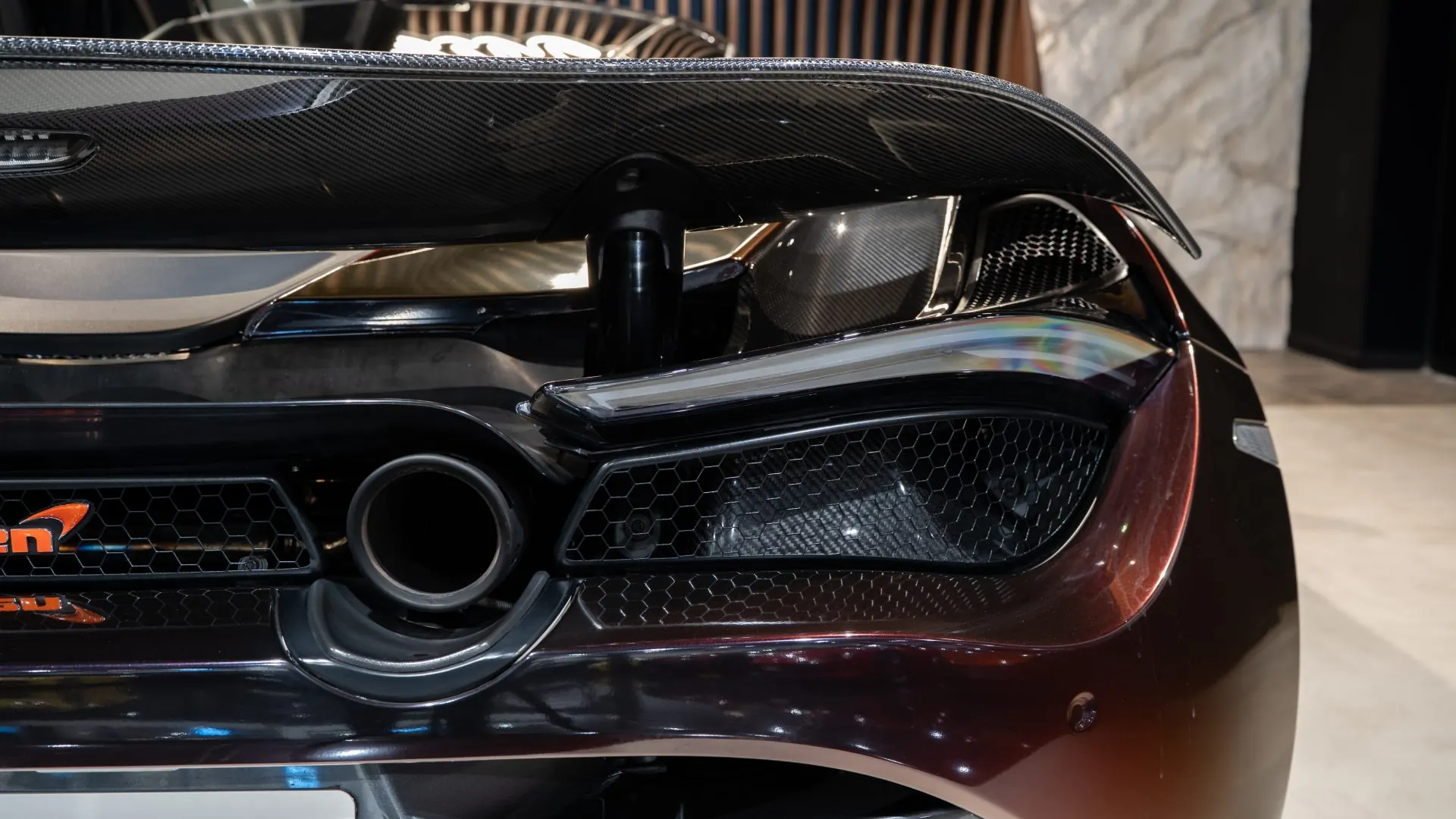 McLaren 720S — photo 39
