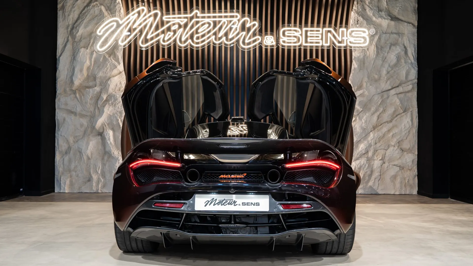 McLaren 720S — photo 32
