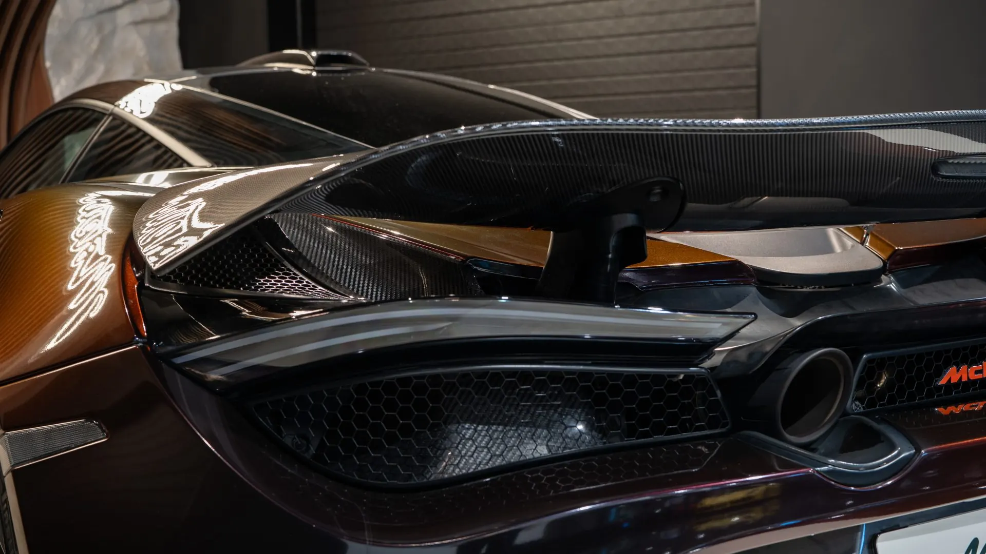 McLaren 720S — photo 42