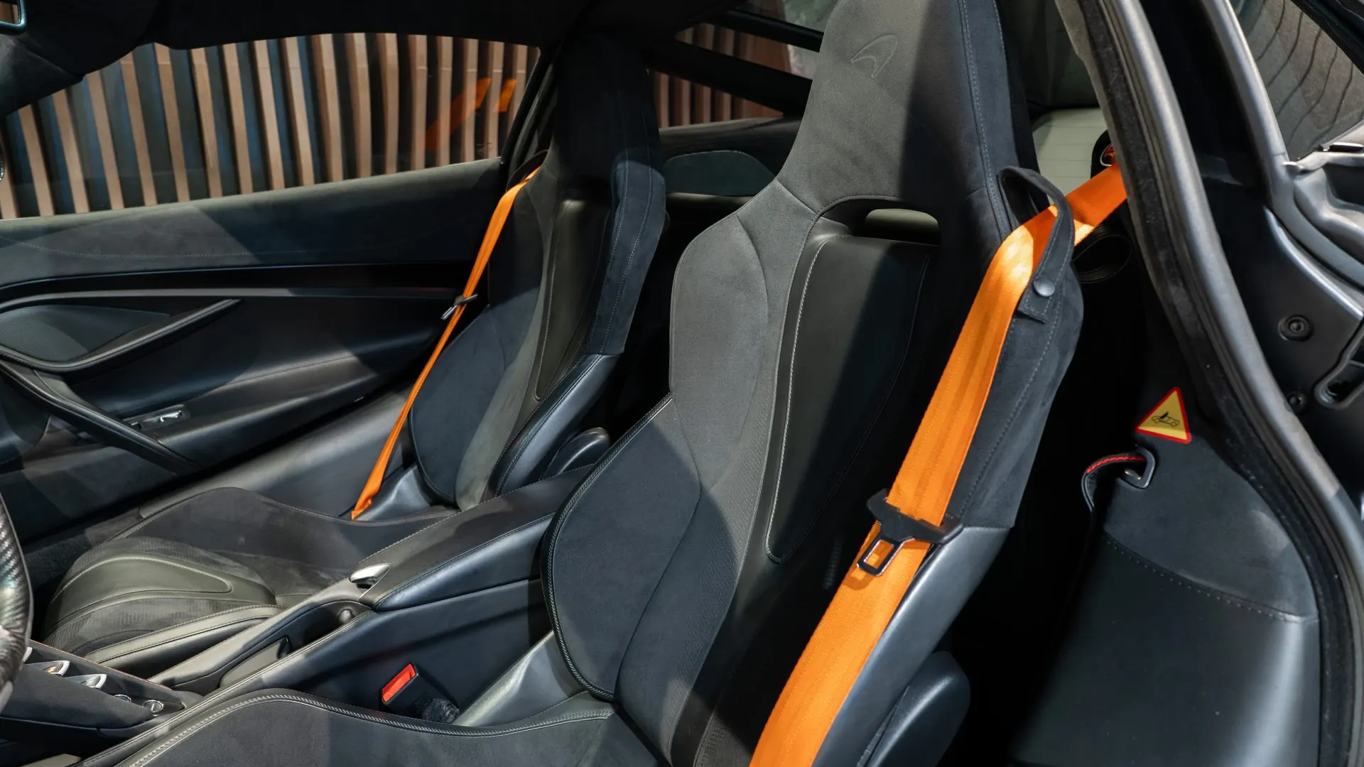 McLaren 720S — photo 8
