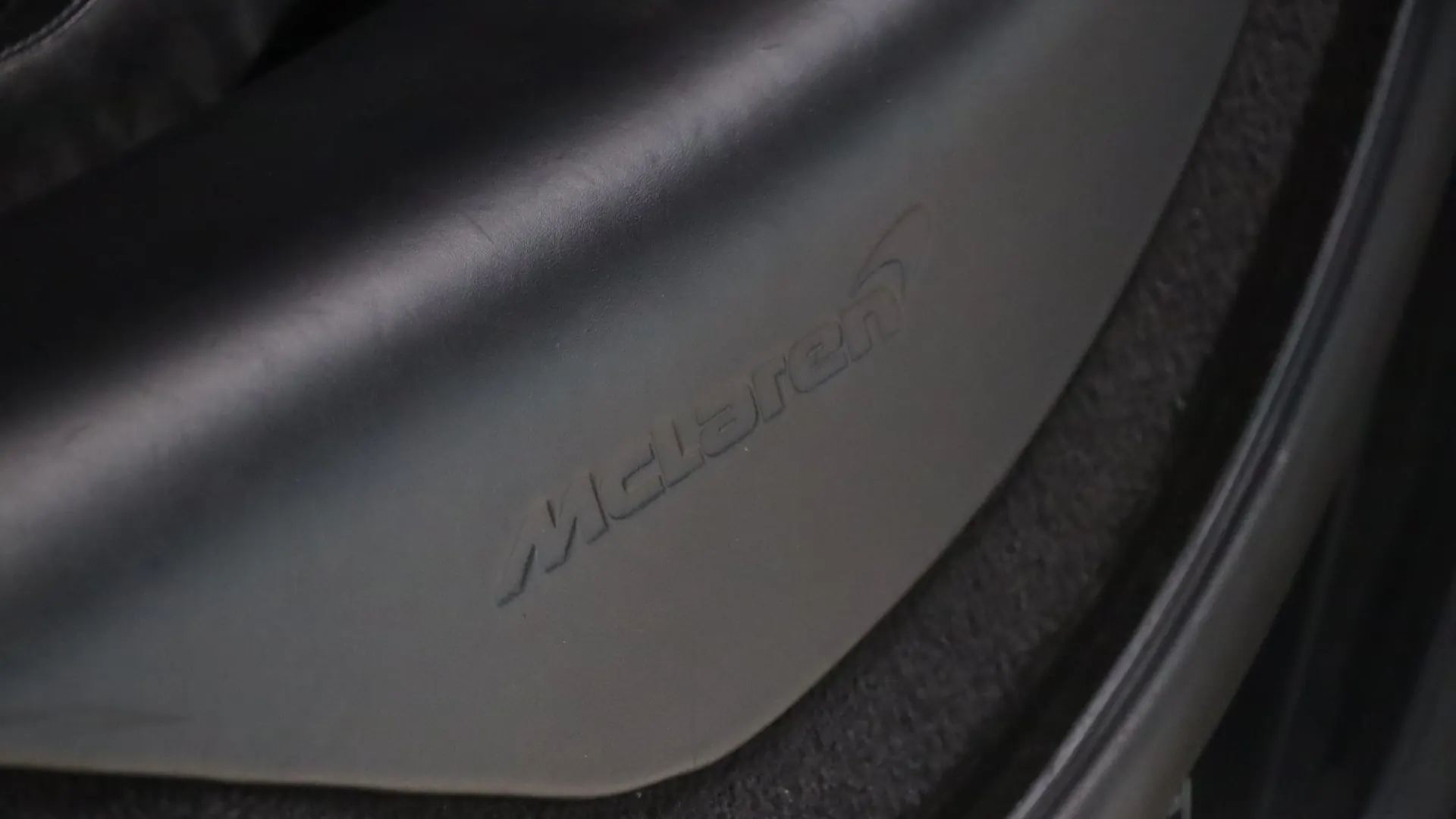 McLaren 720S — photo 12