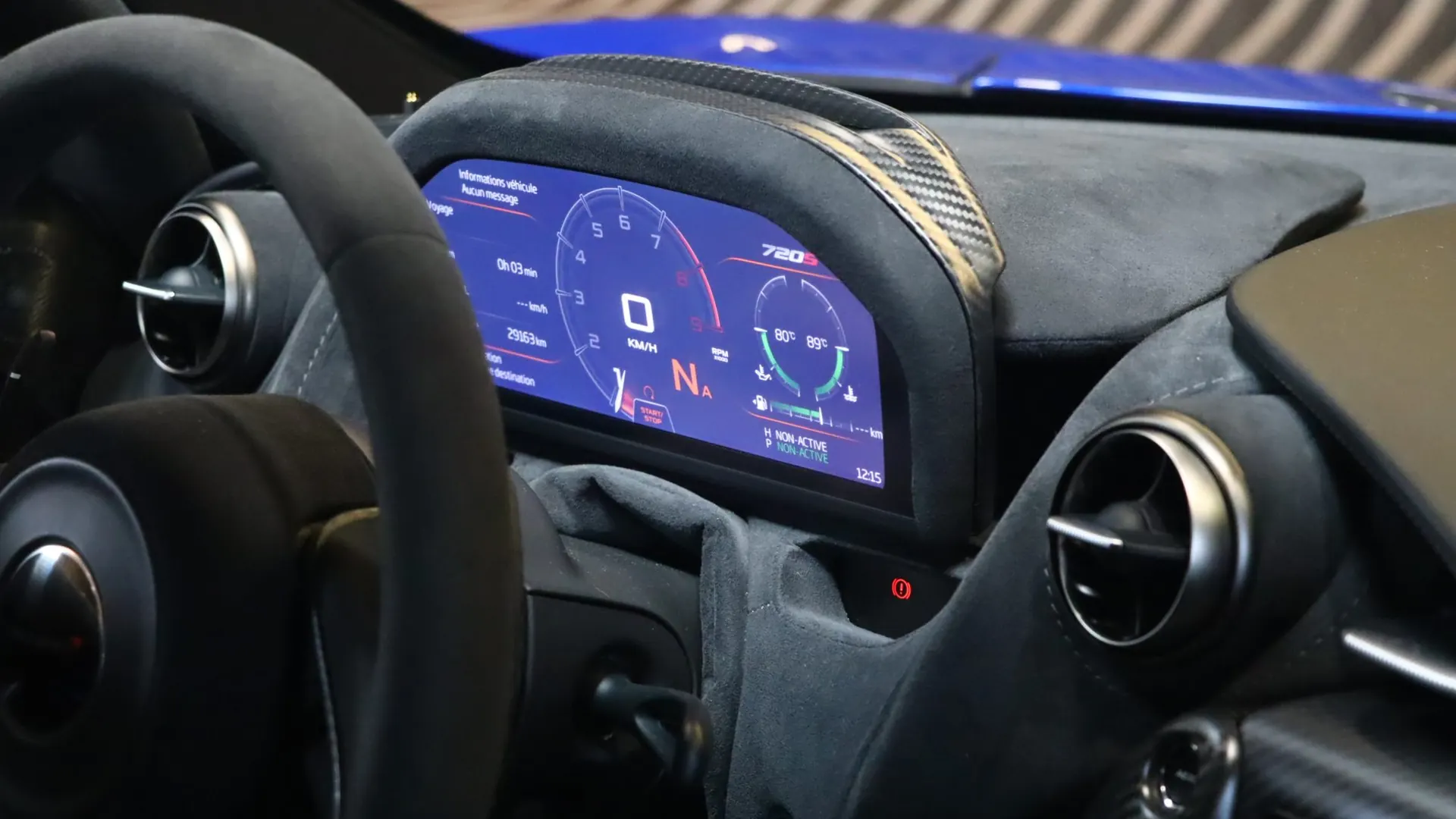 McLaren 720S — photo 25