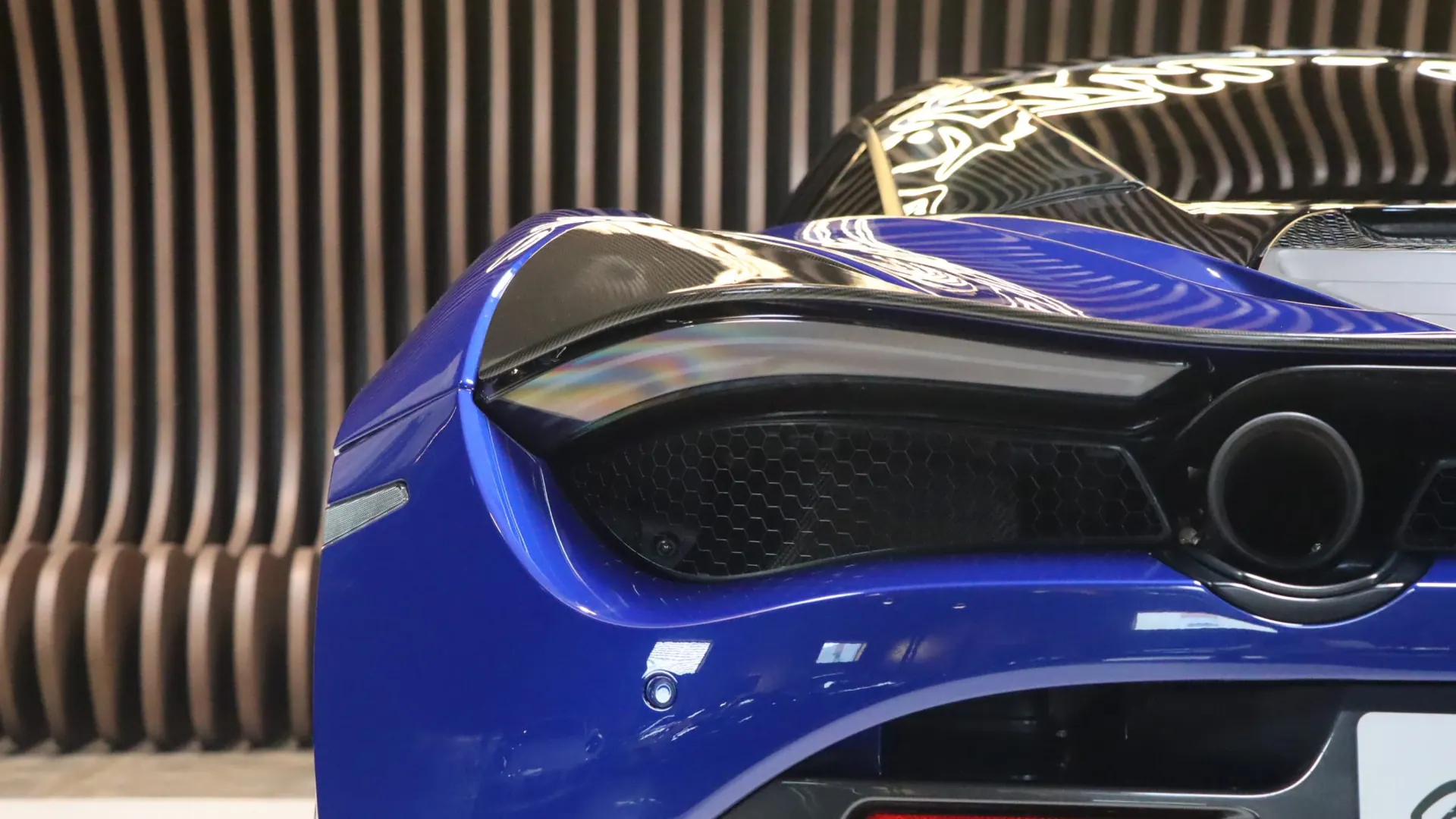 McLaren 720S — photo 45