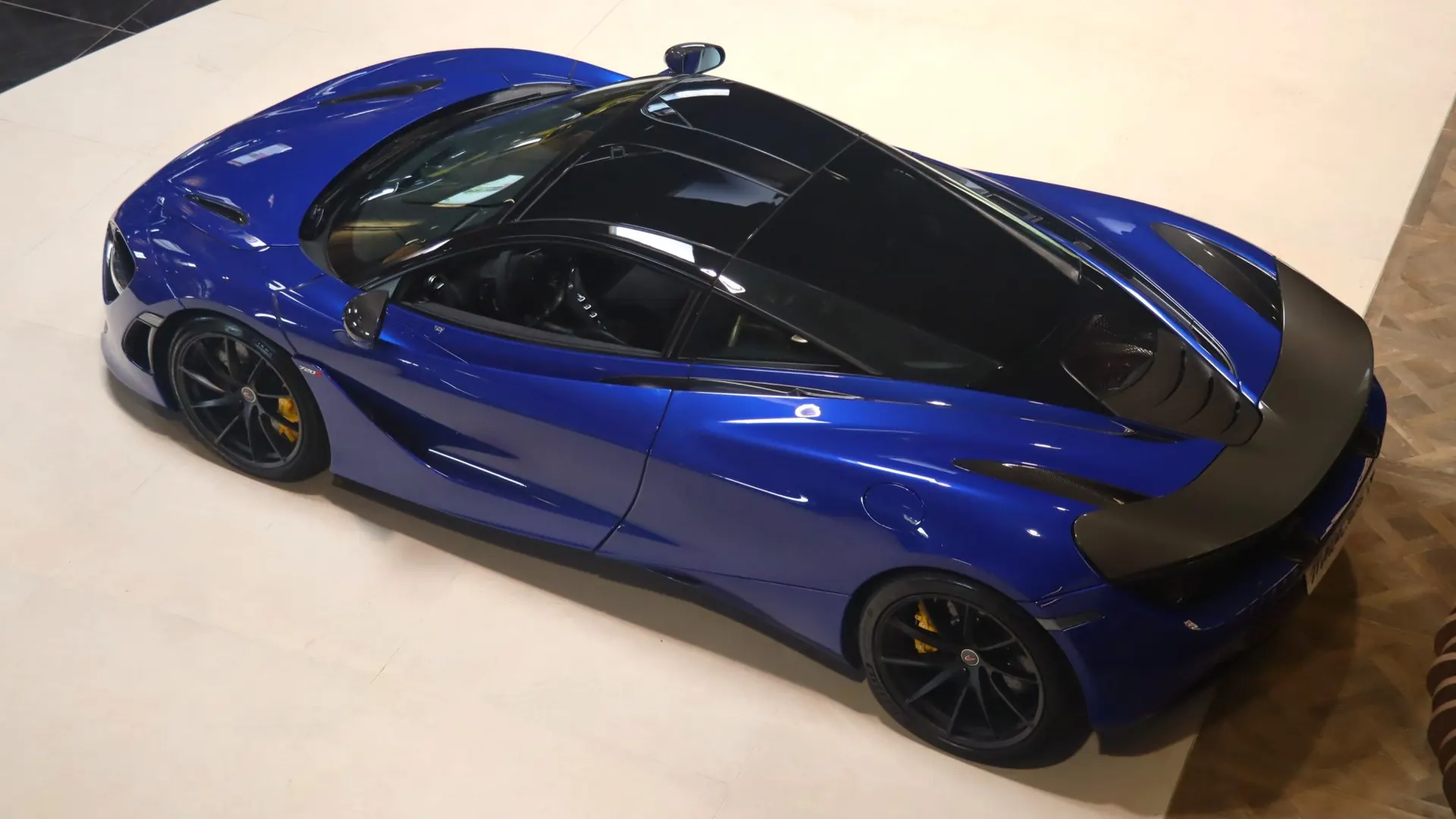 McLaren 720S — photo 48