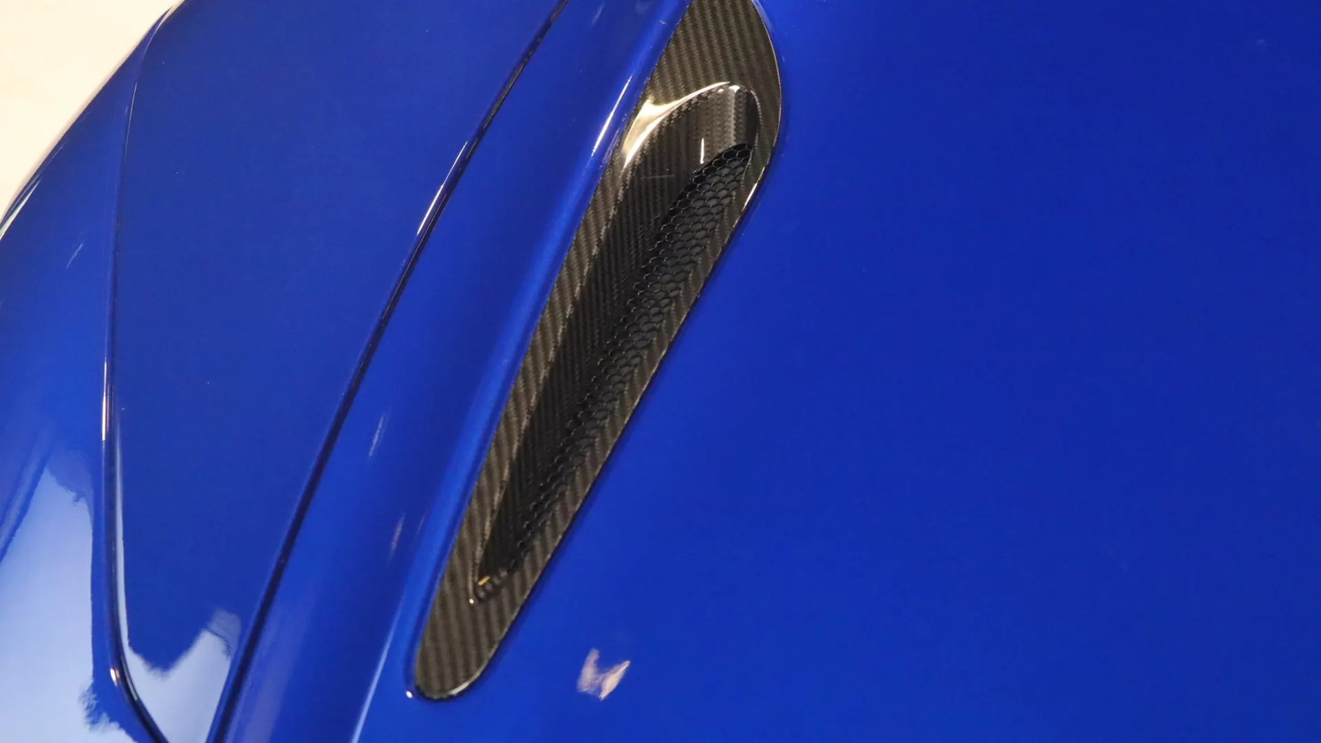 McLaren 720S — photo 37