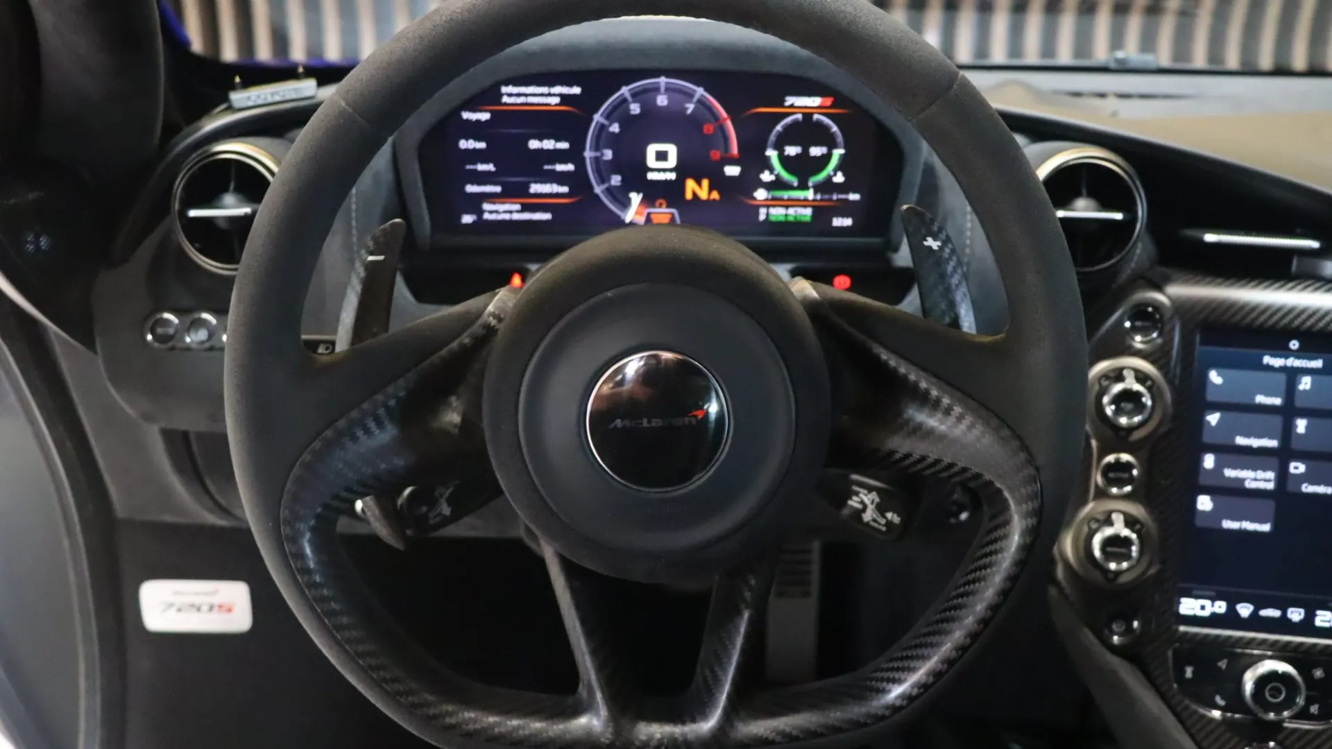 McLaren 720S — photo 9
