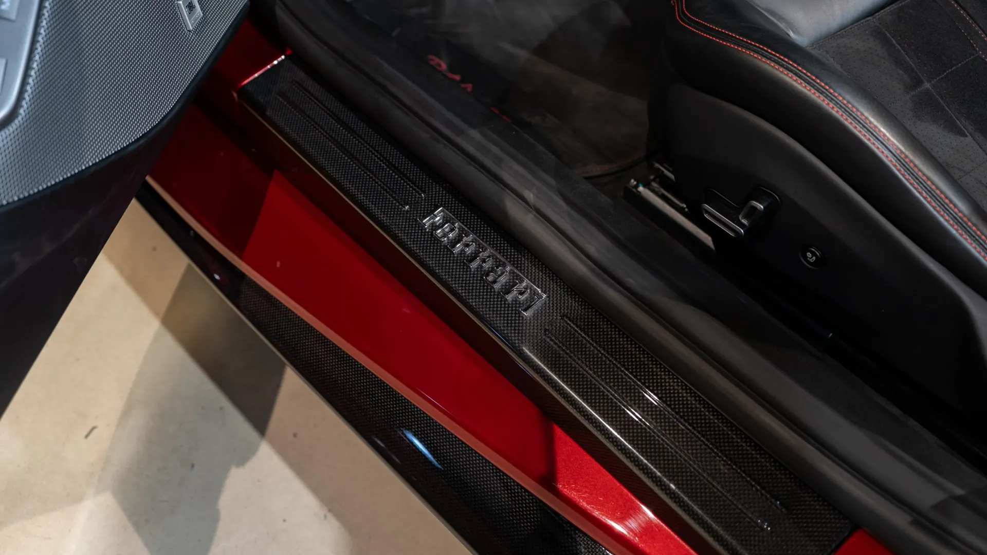 Ferrari Portofino — photo 15