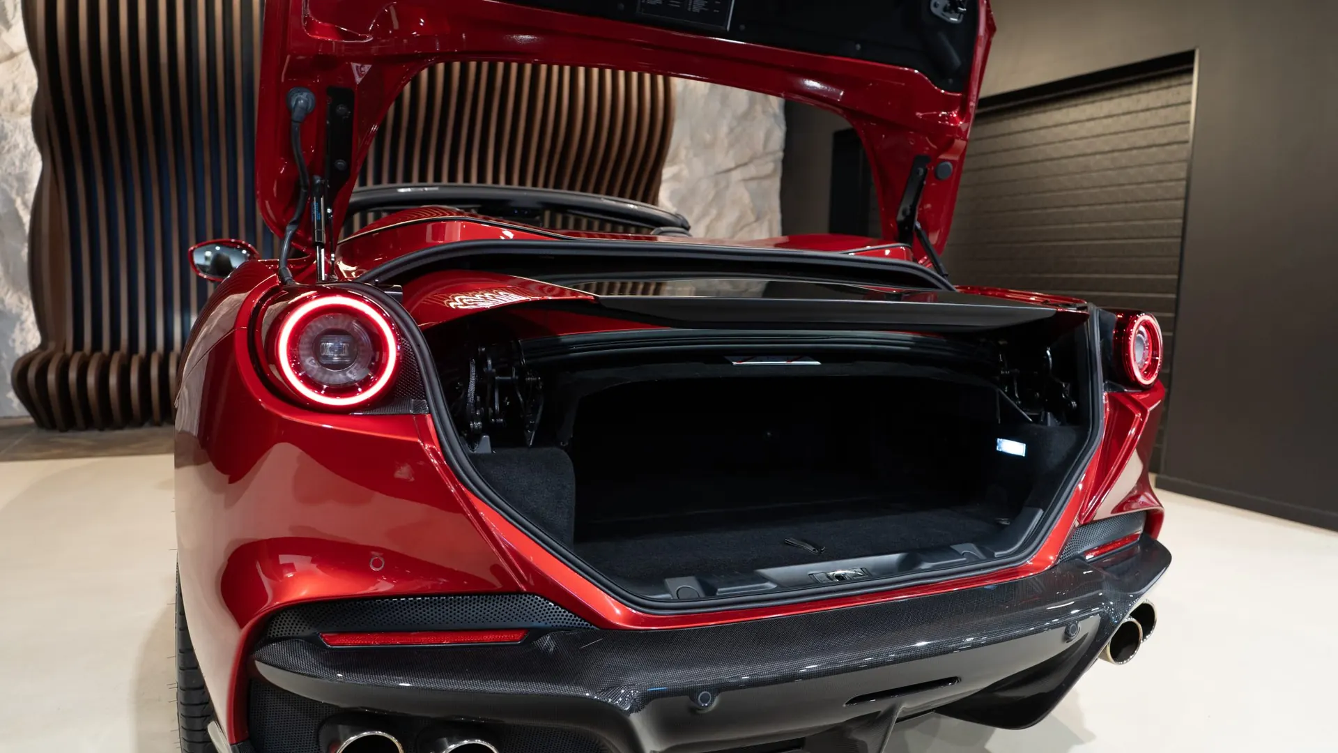 Ferrari Portofino — photo 41