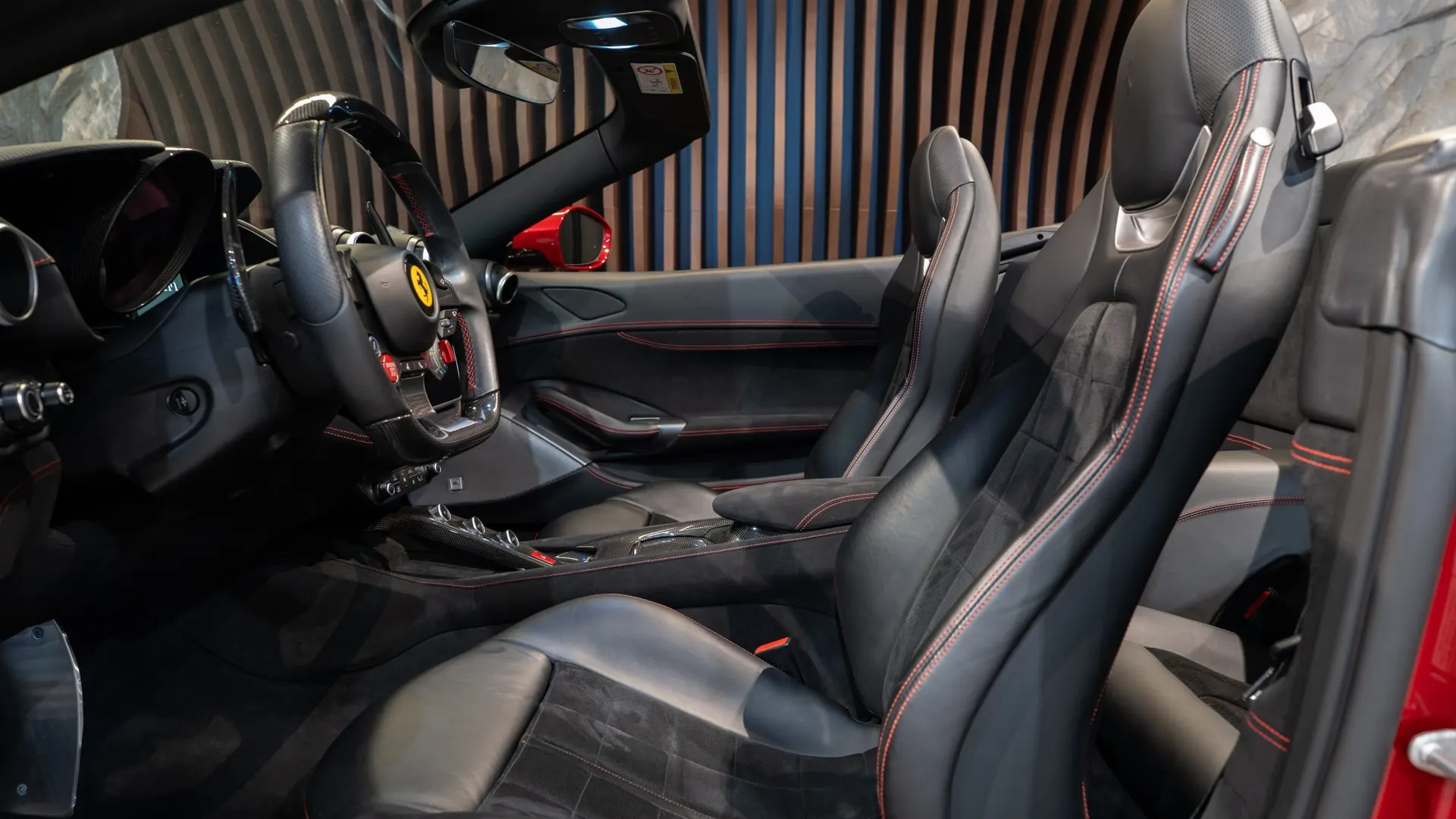 Ferrari Portofino — photo 8