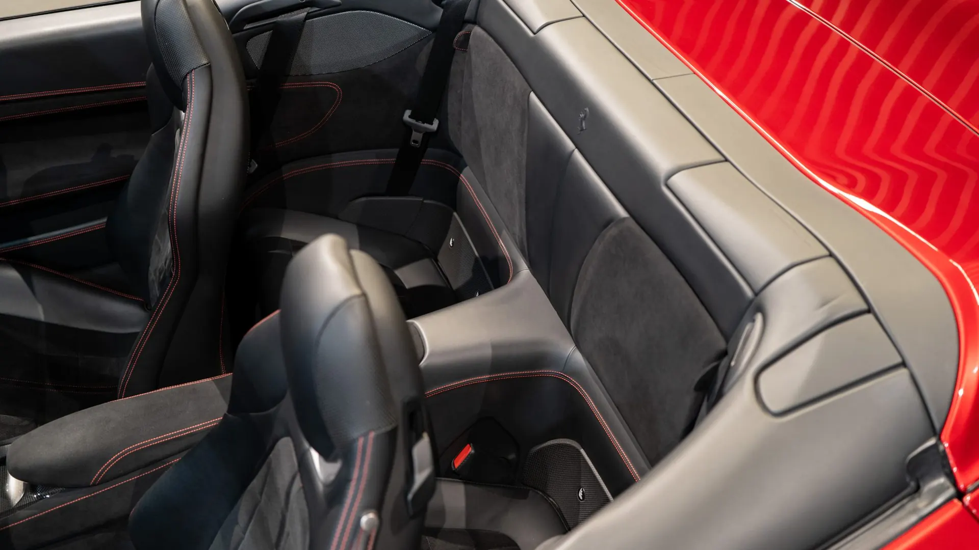 Ferrari Portofino — photo 35