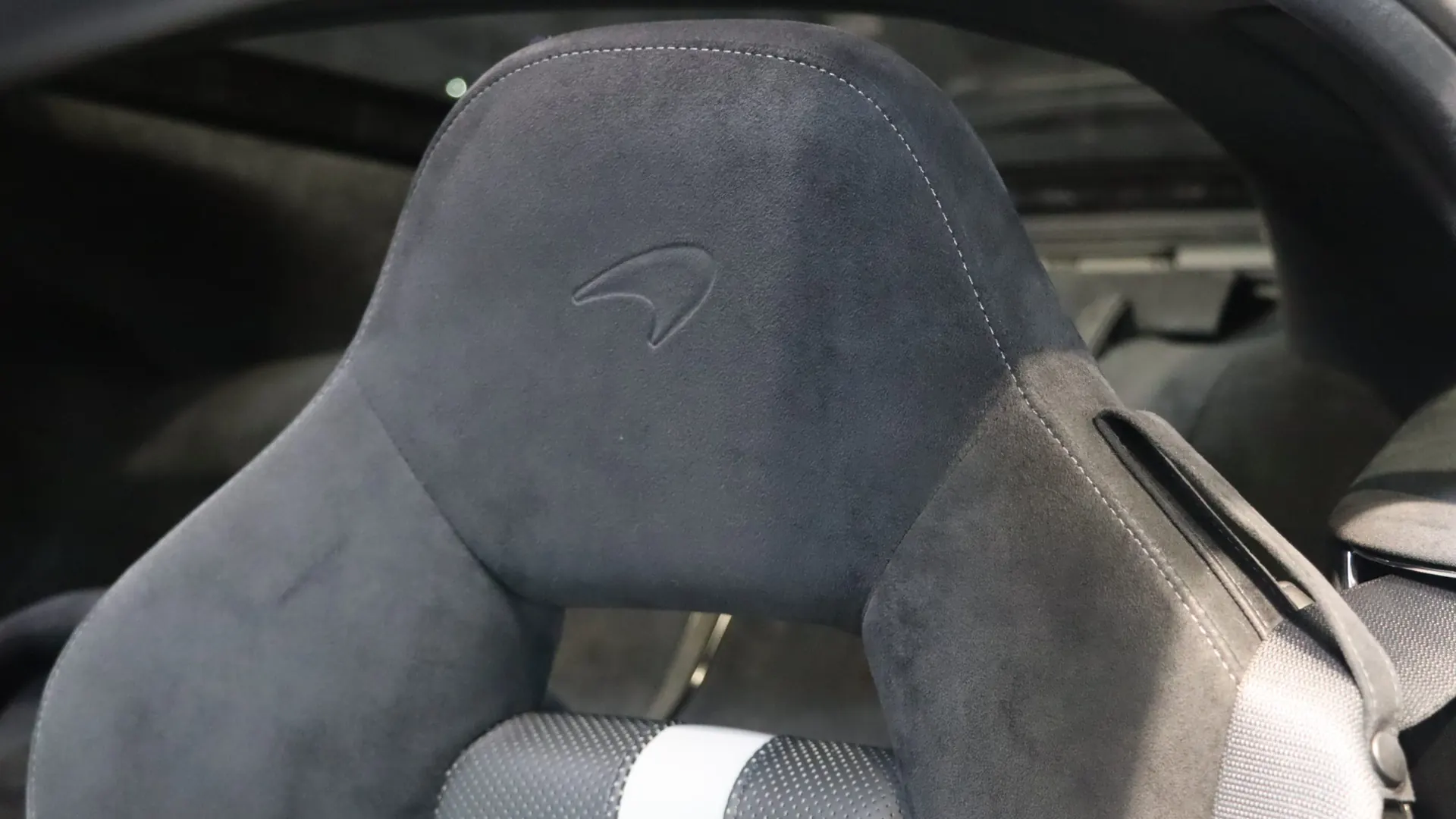 McLaren 570GT — photo 32