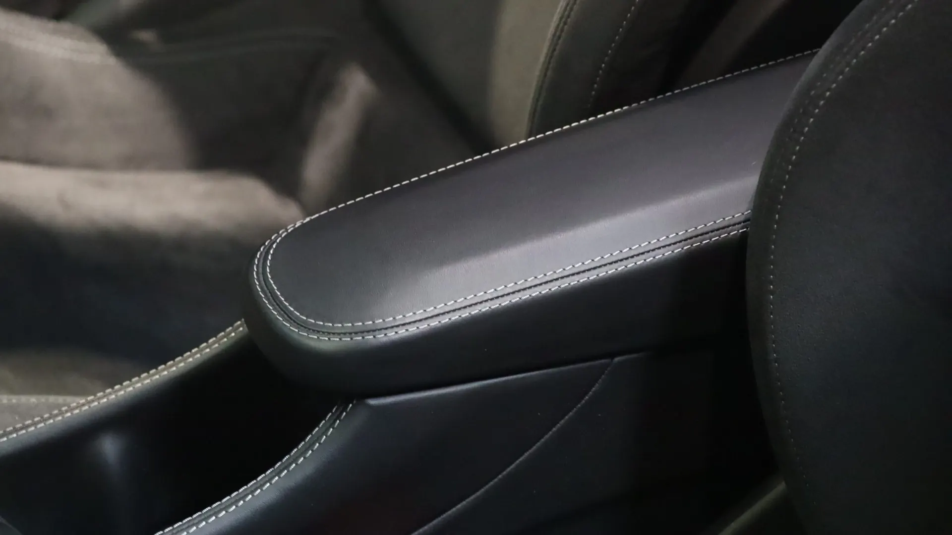 McLaren 570GT — photo 31